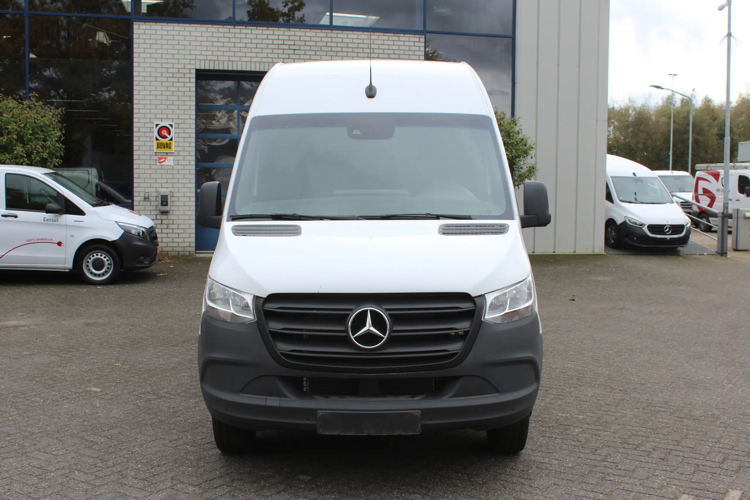 Mercedes-Benz - Sprinter