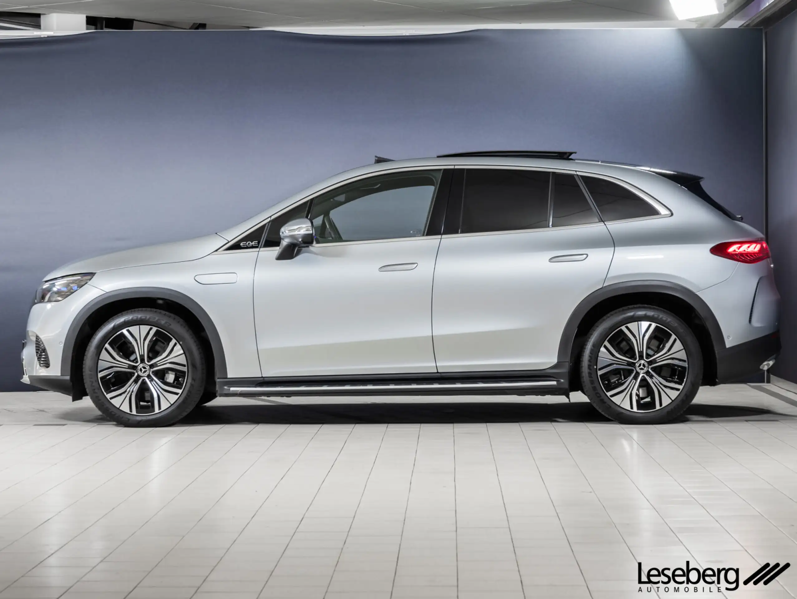 Mercedes-Benz - EQE SUV