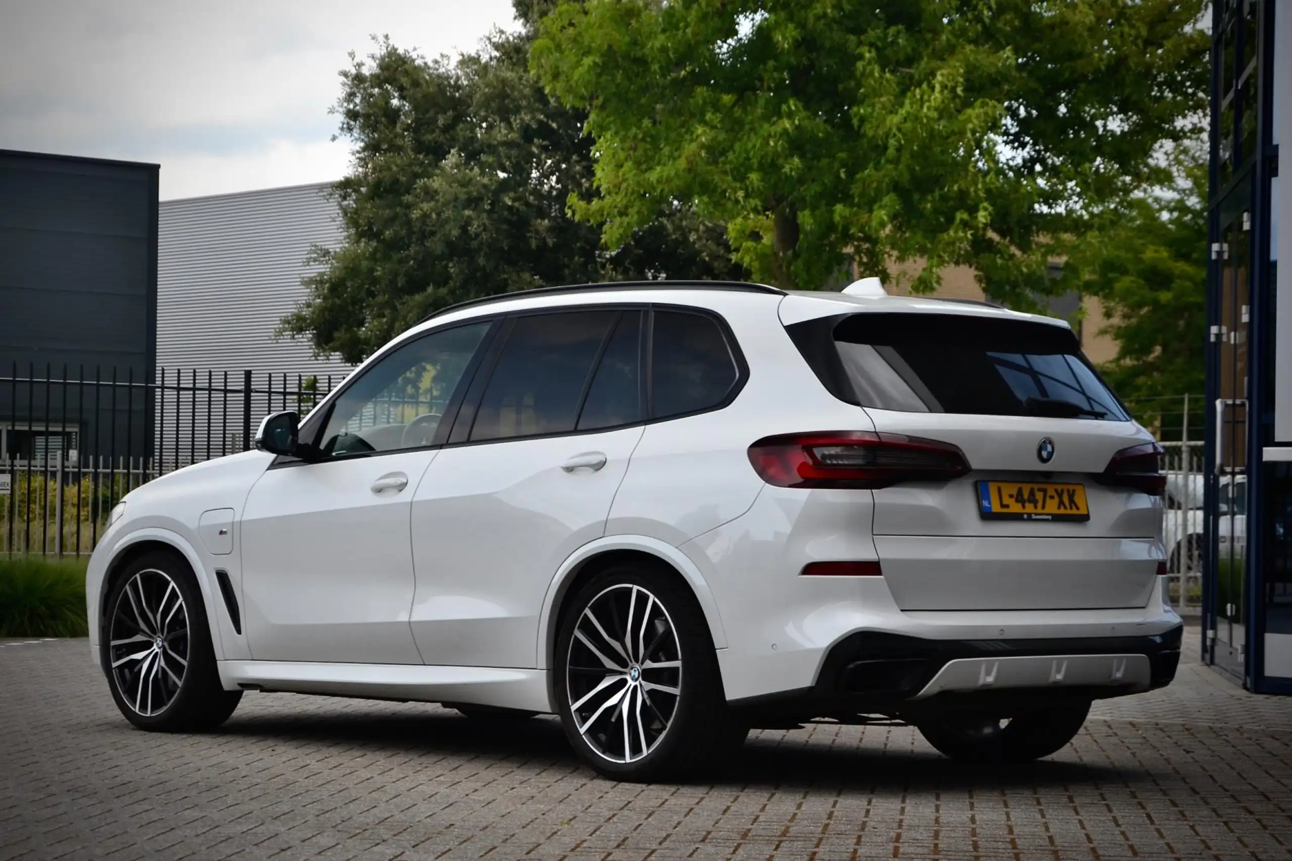 BMW - X5