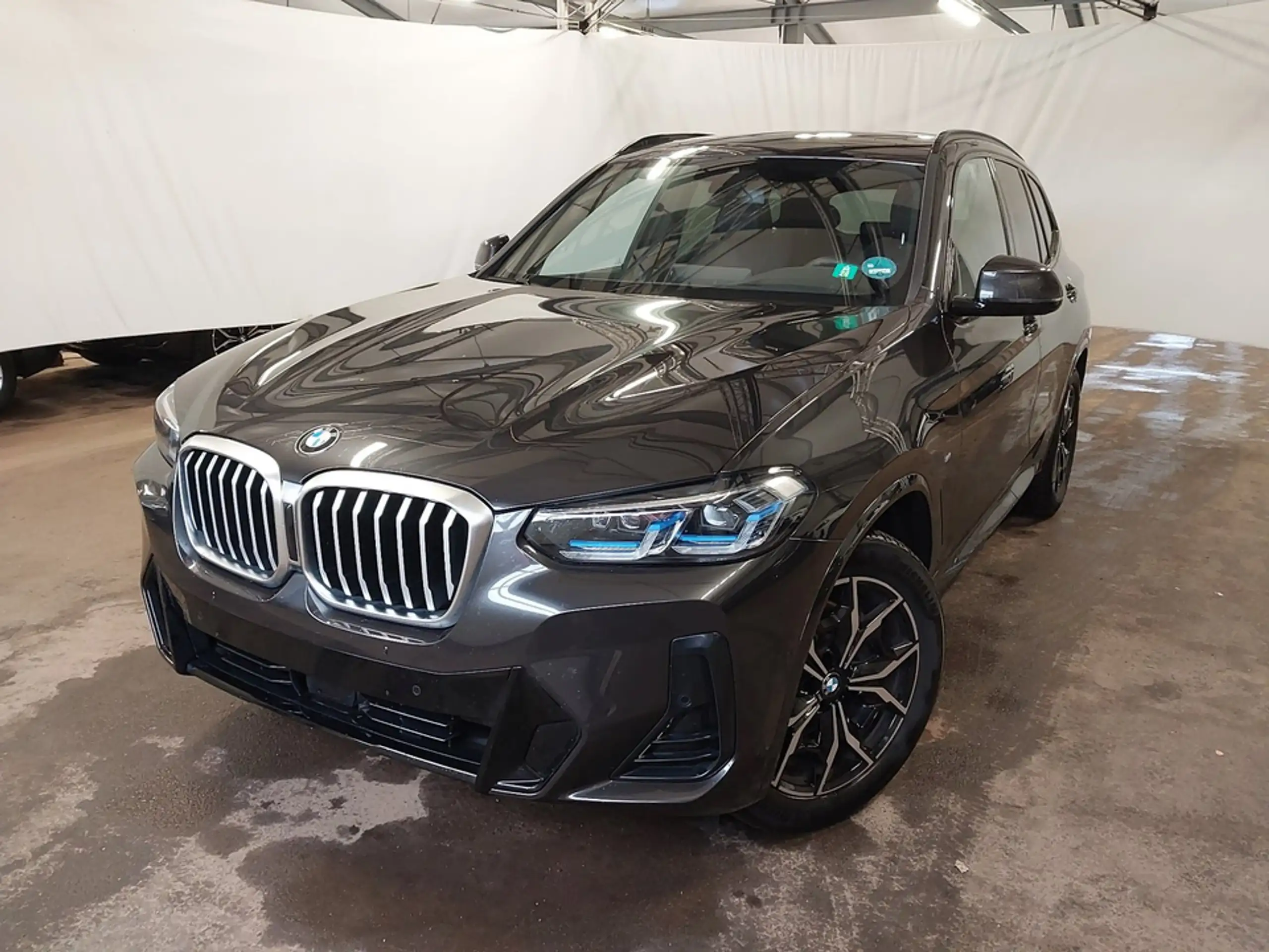 BMW - X3