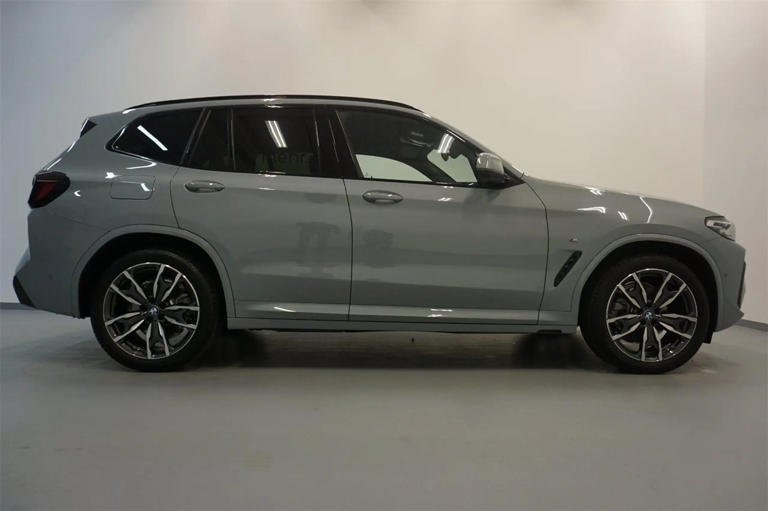 BMW - X3