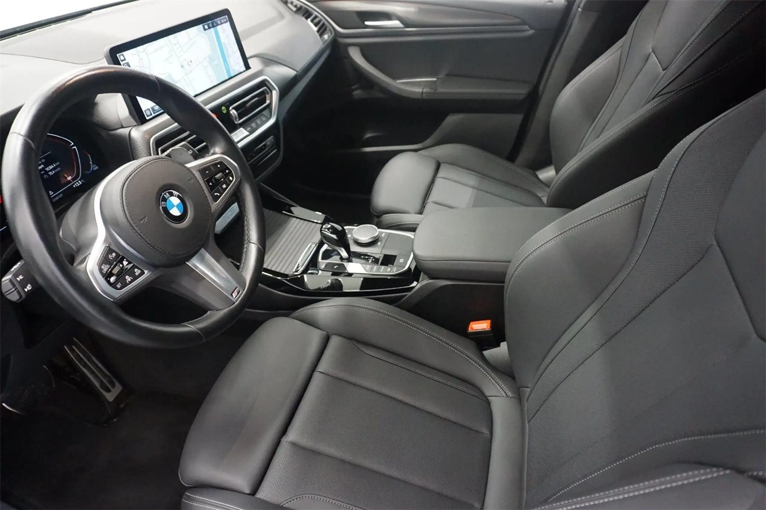 BMW - X3