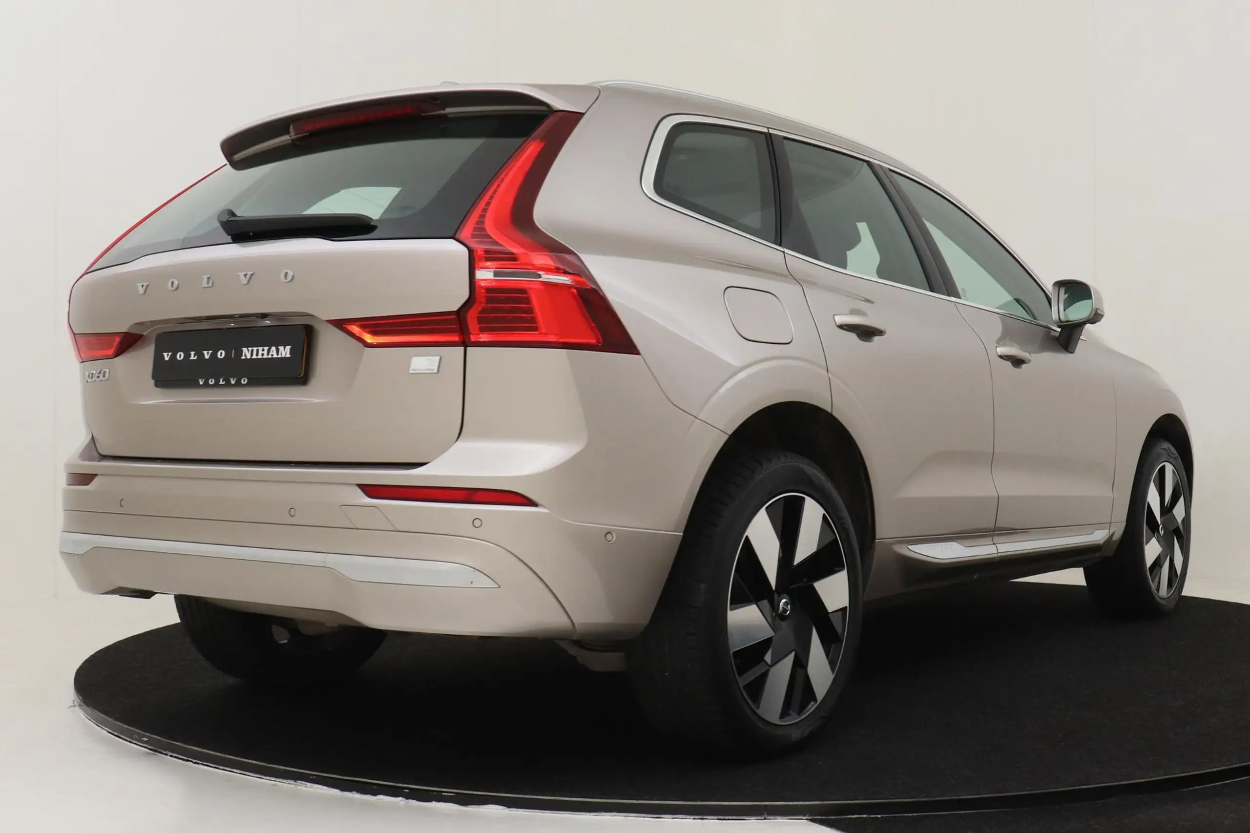 Volvo - XC60