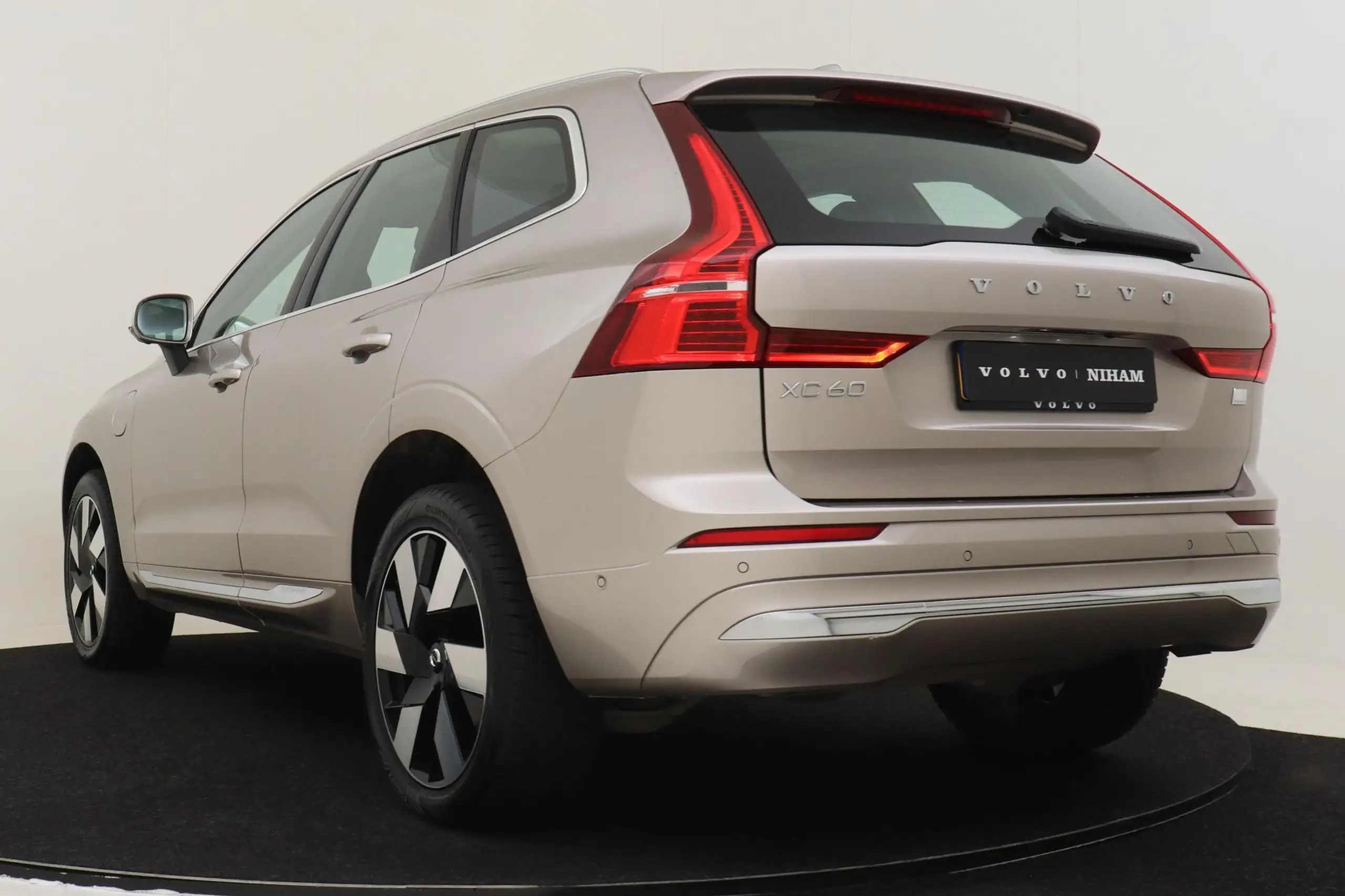 Volvo - XC60