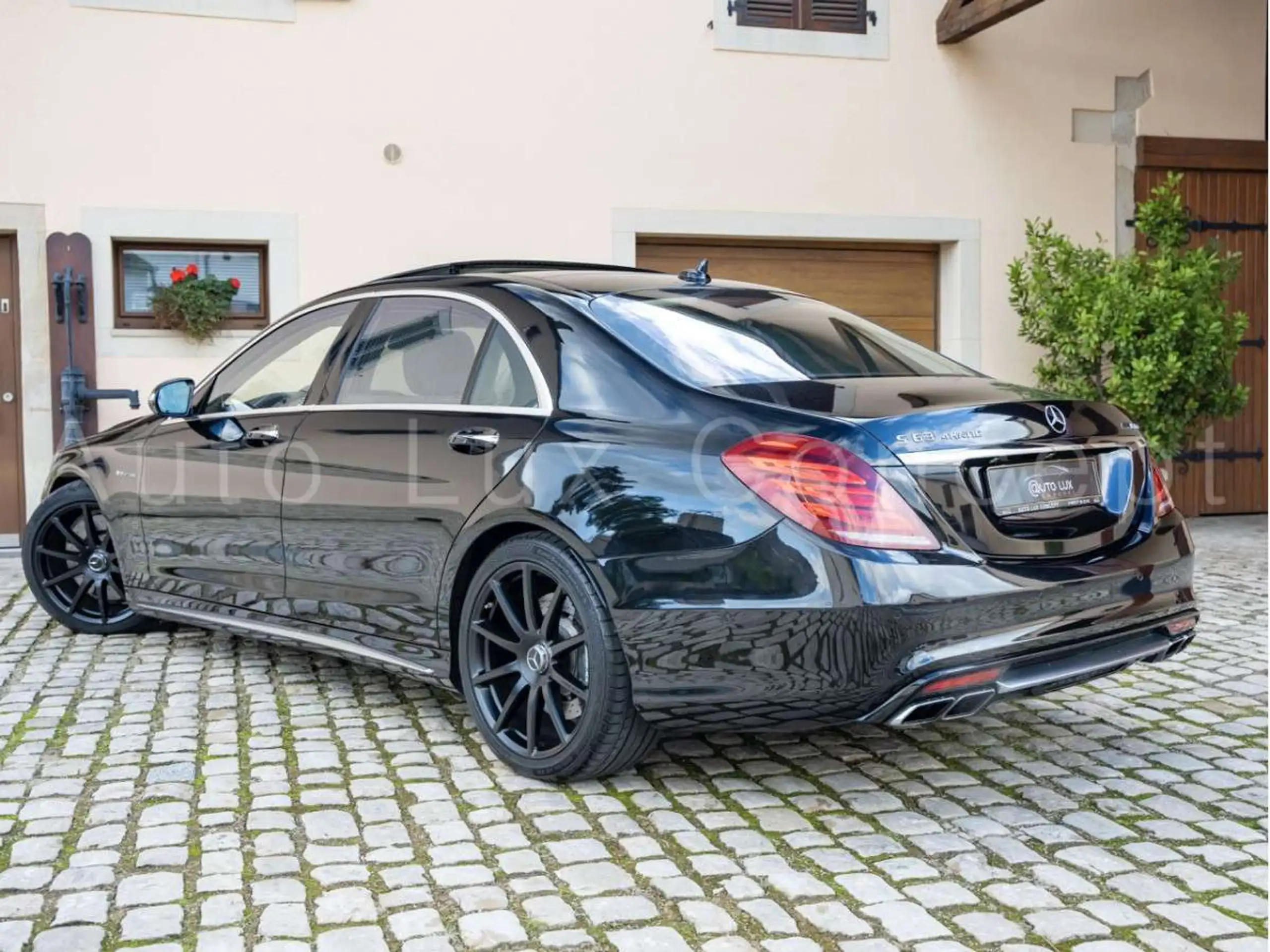 Mercedes-Benz - S 63 AMG