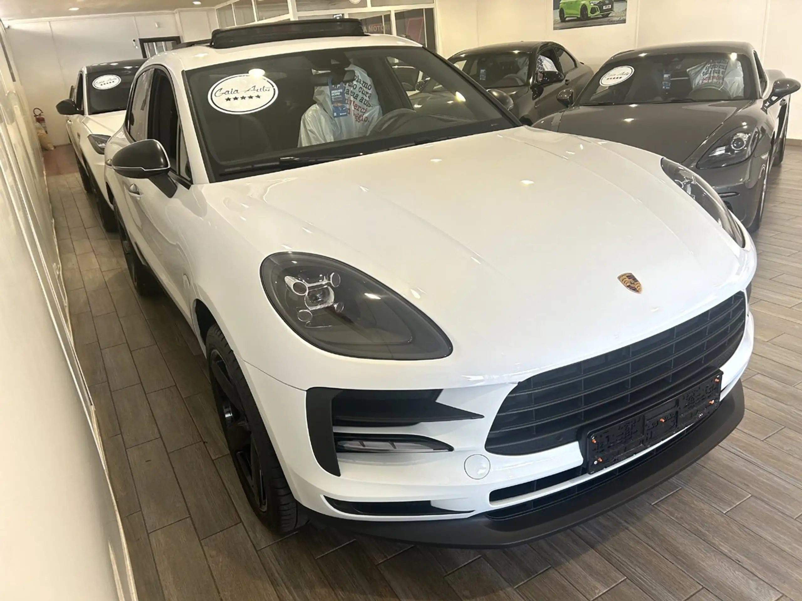 Porsche - Macan