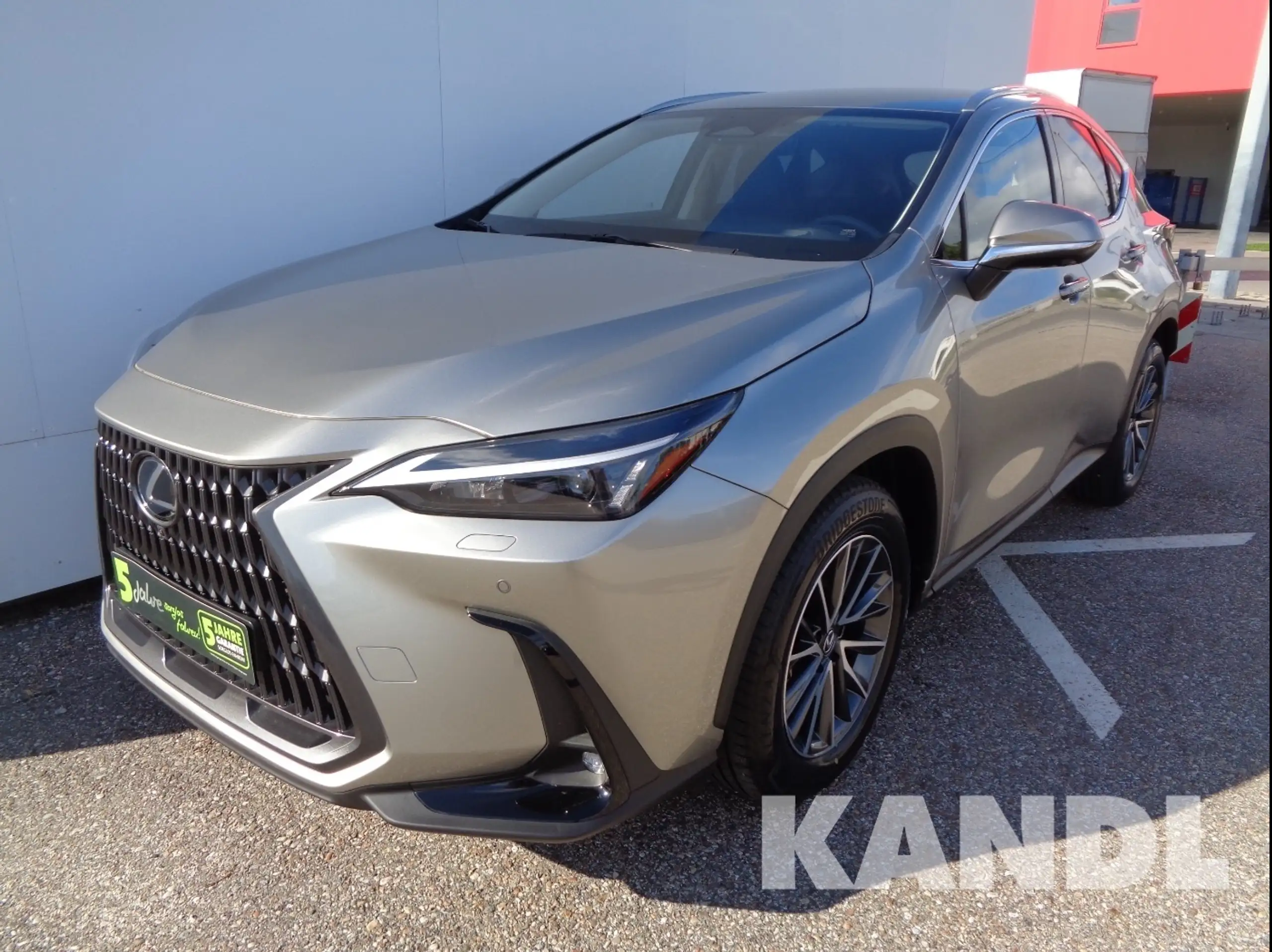 Lexus NX 450h+ 2021