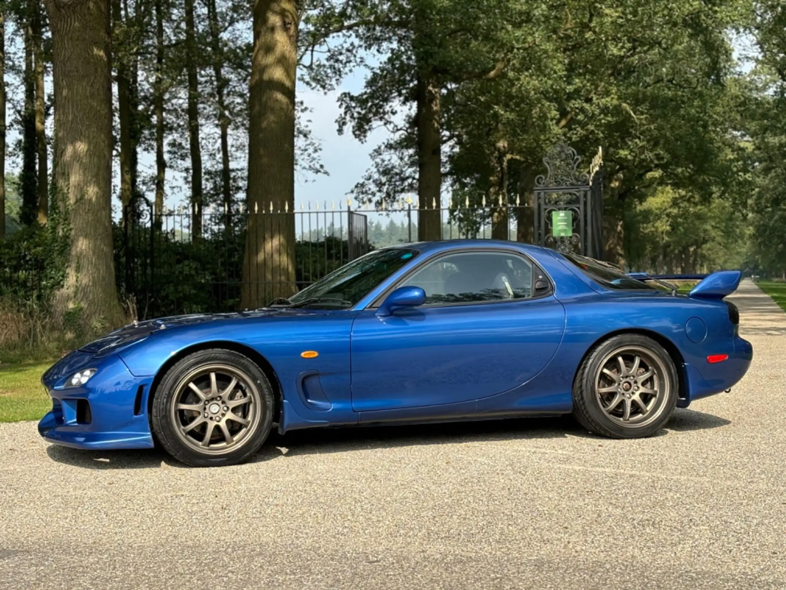 Mazda - RX-7