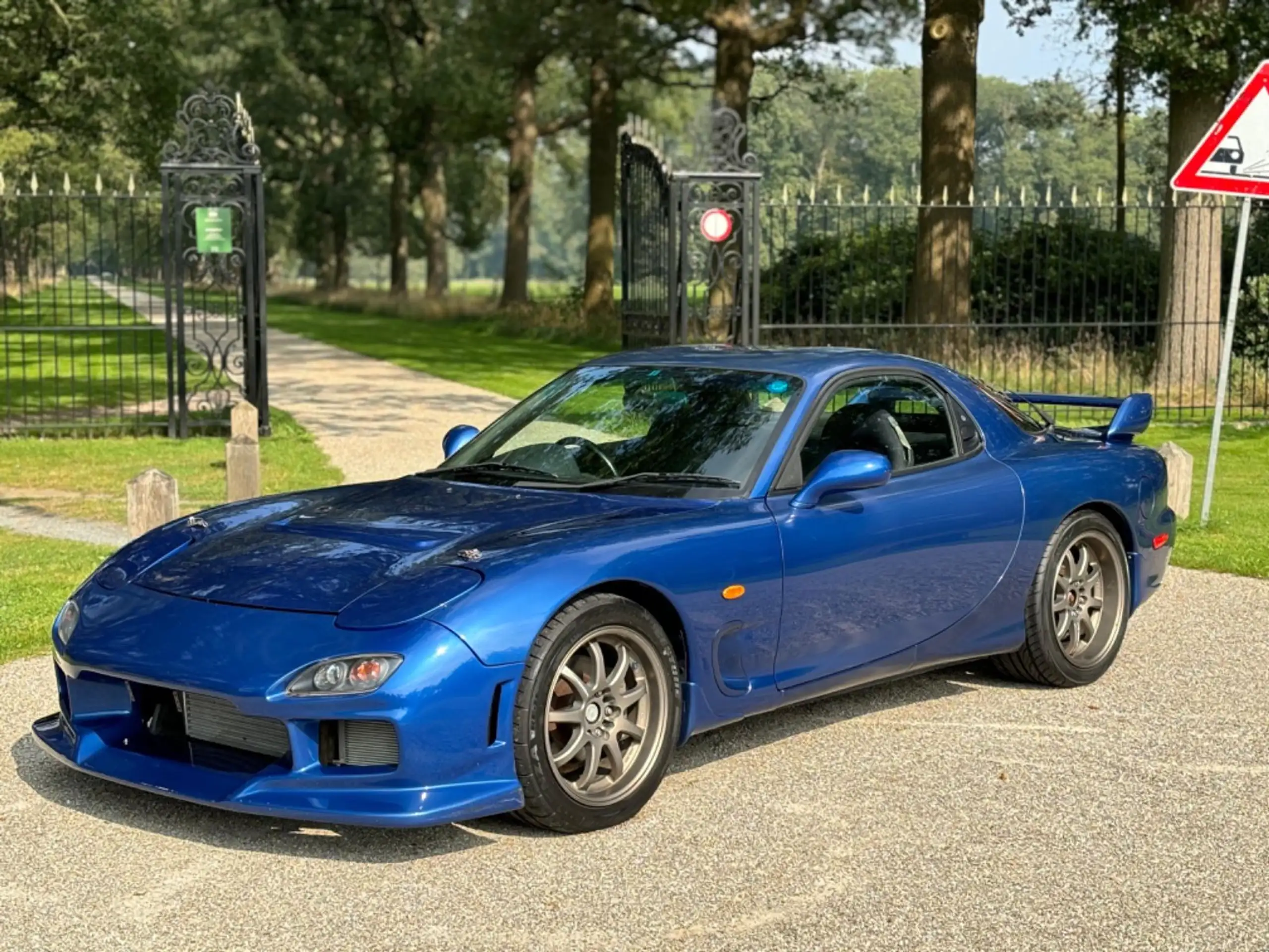 Mazda - RX-7