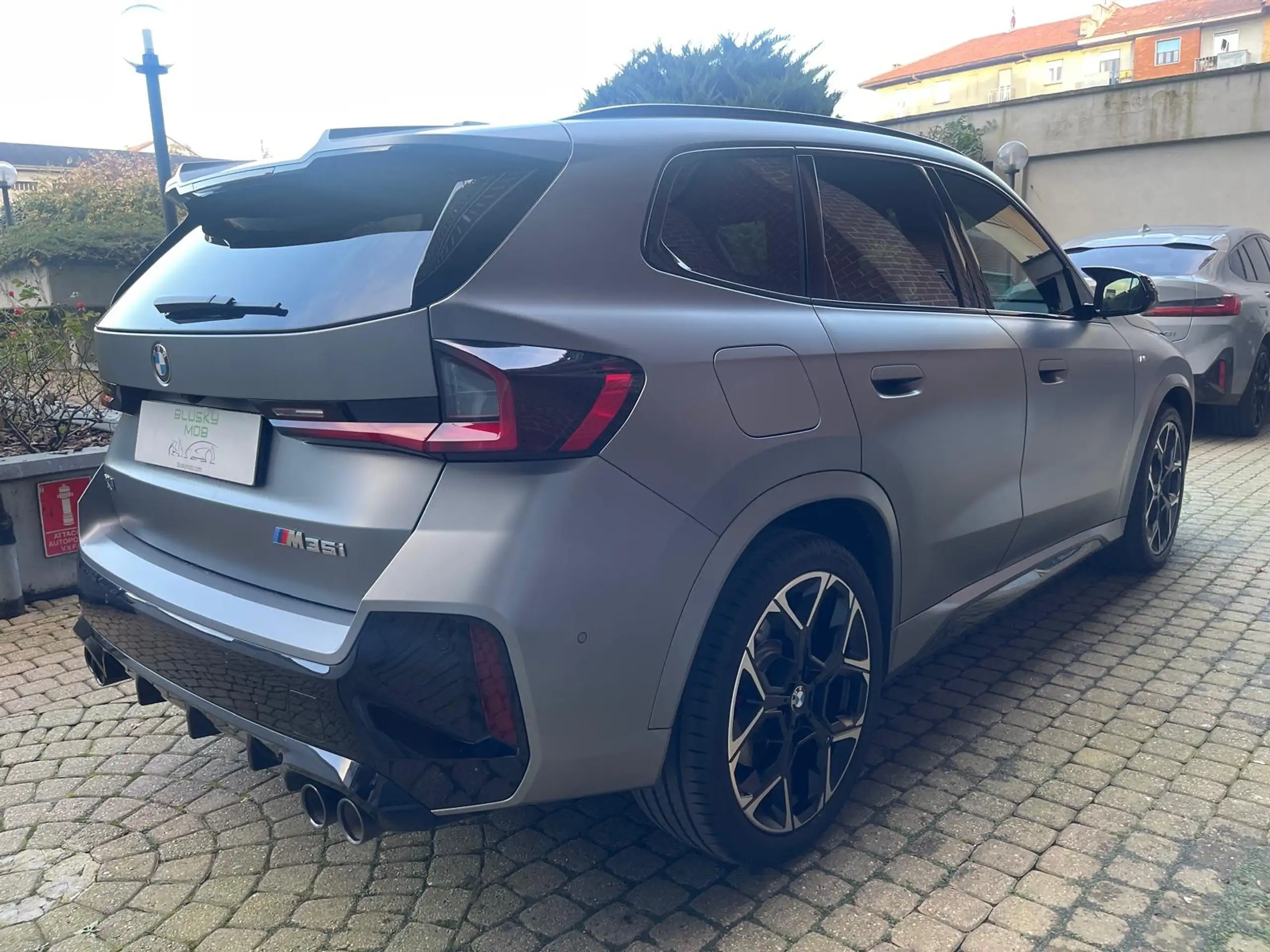 BMW - X1