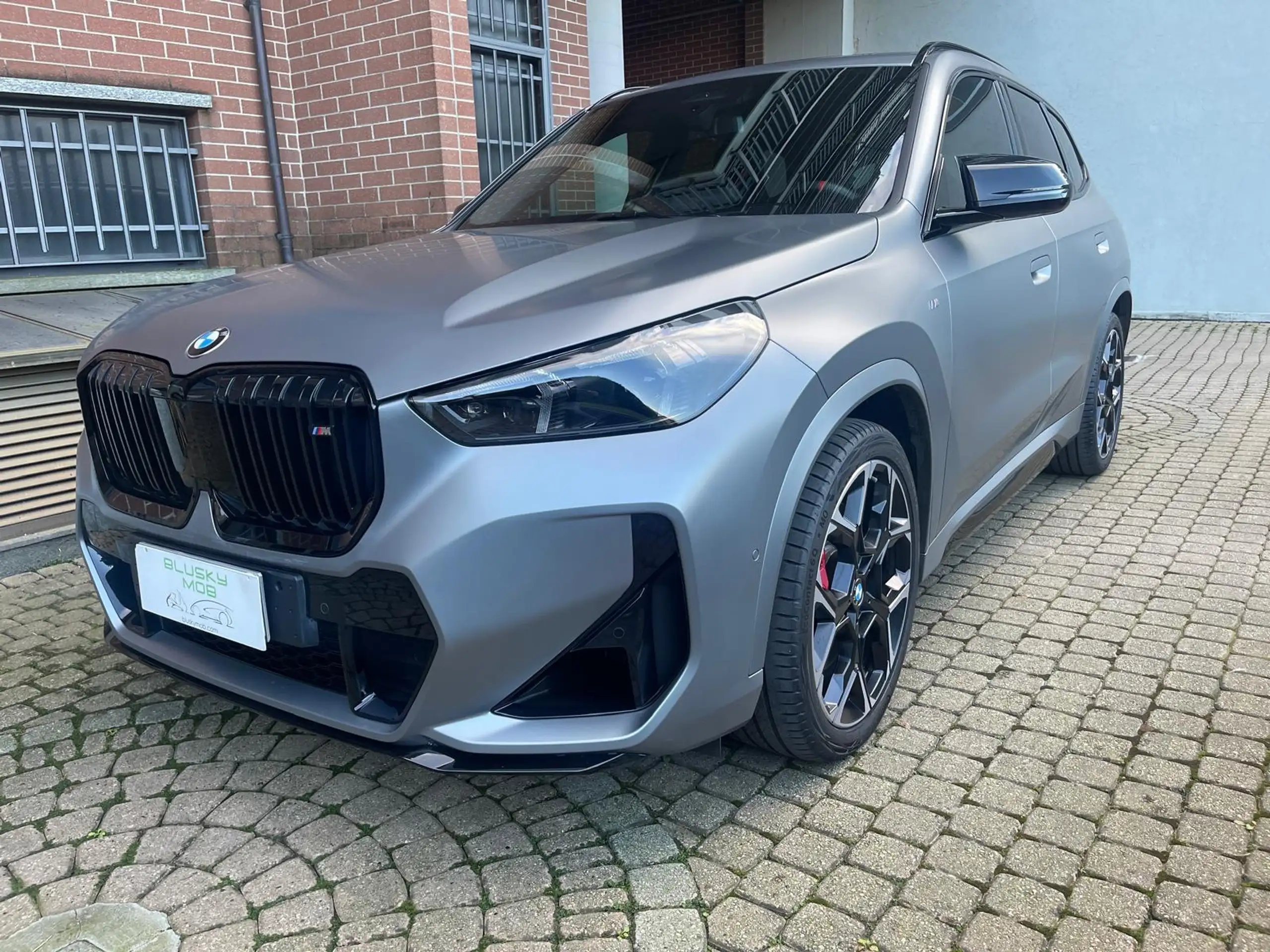 BMW - X1