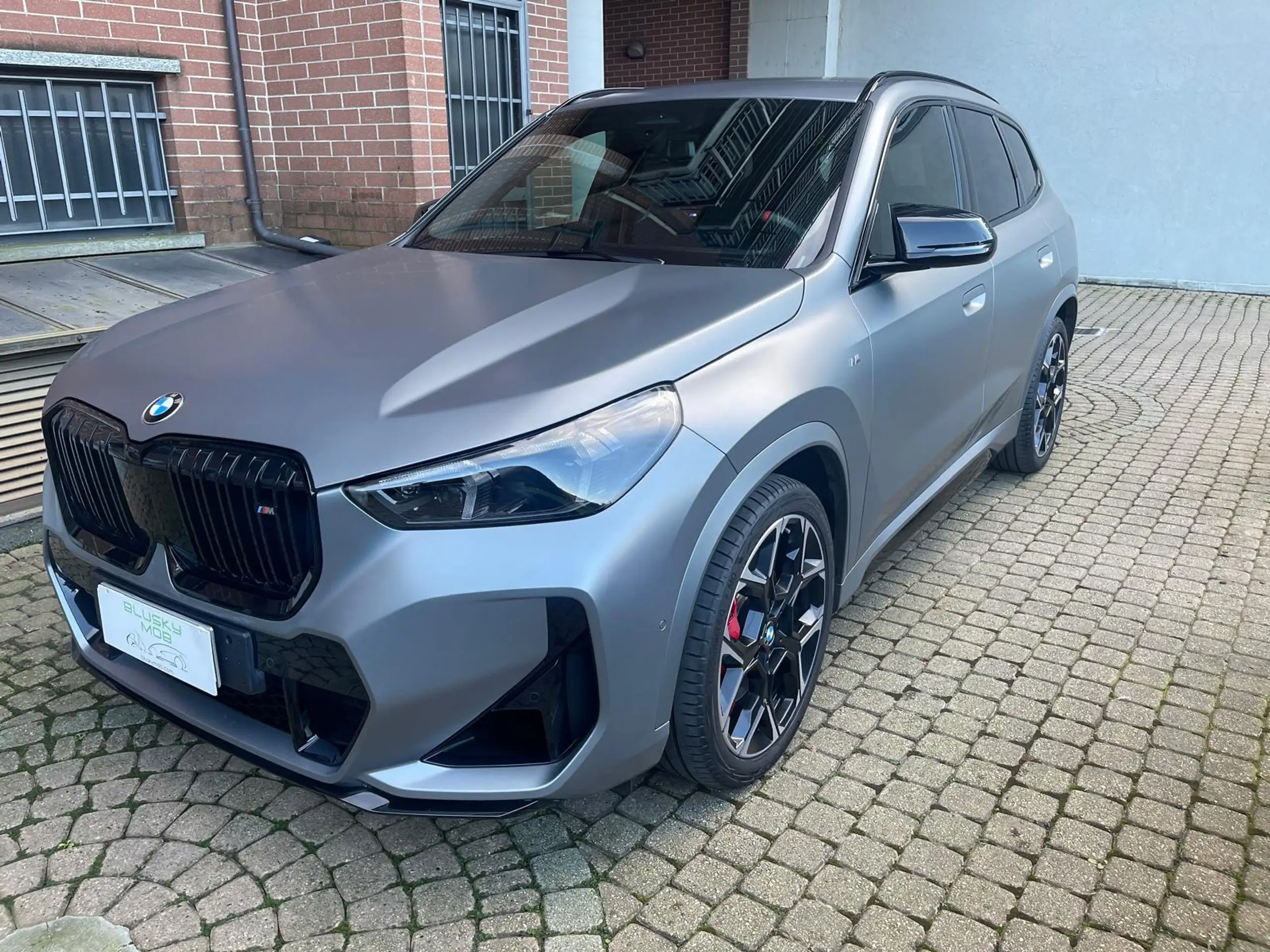 BMW - X1