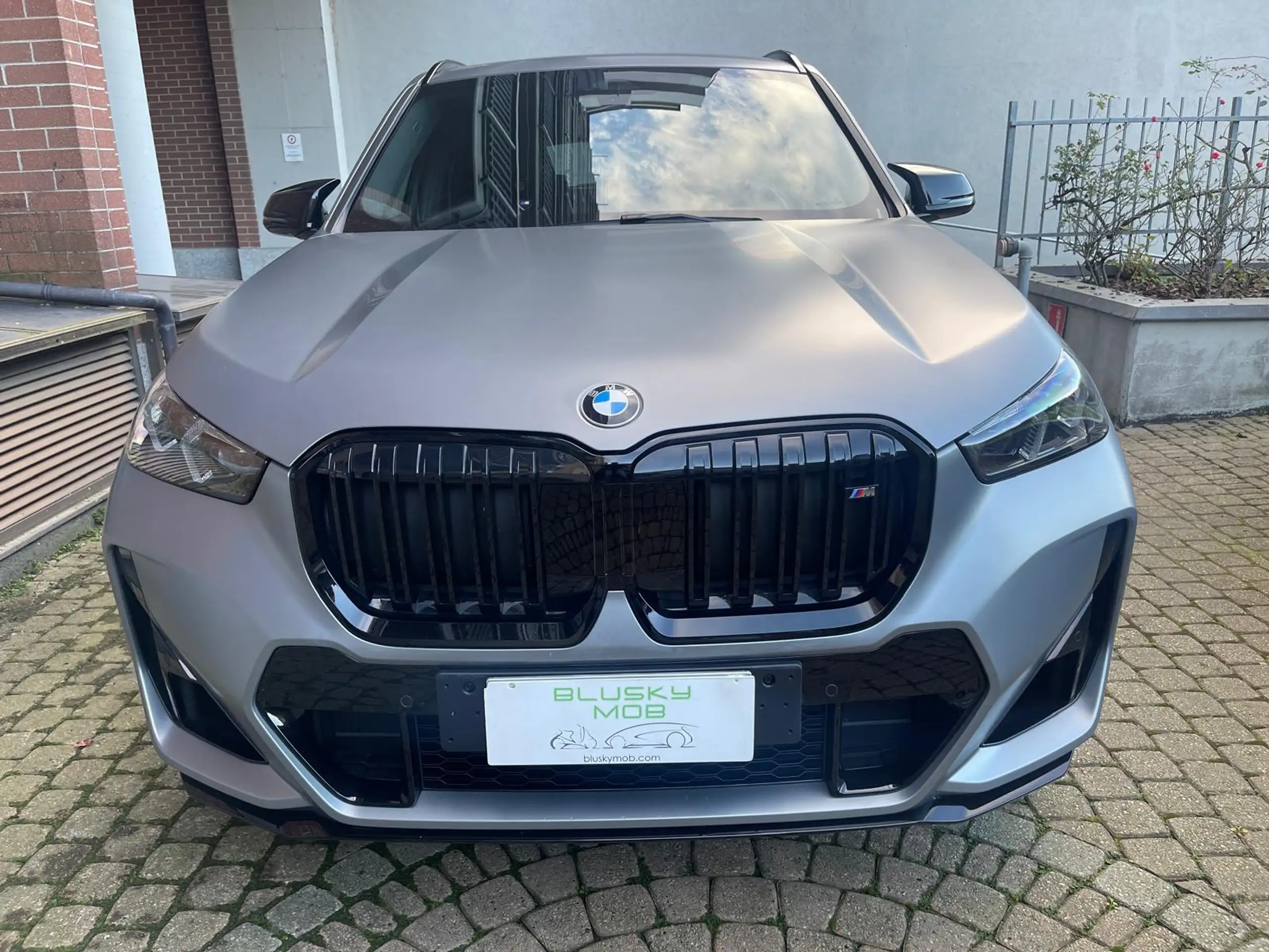 BMW - X1