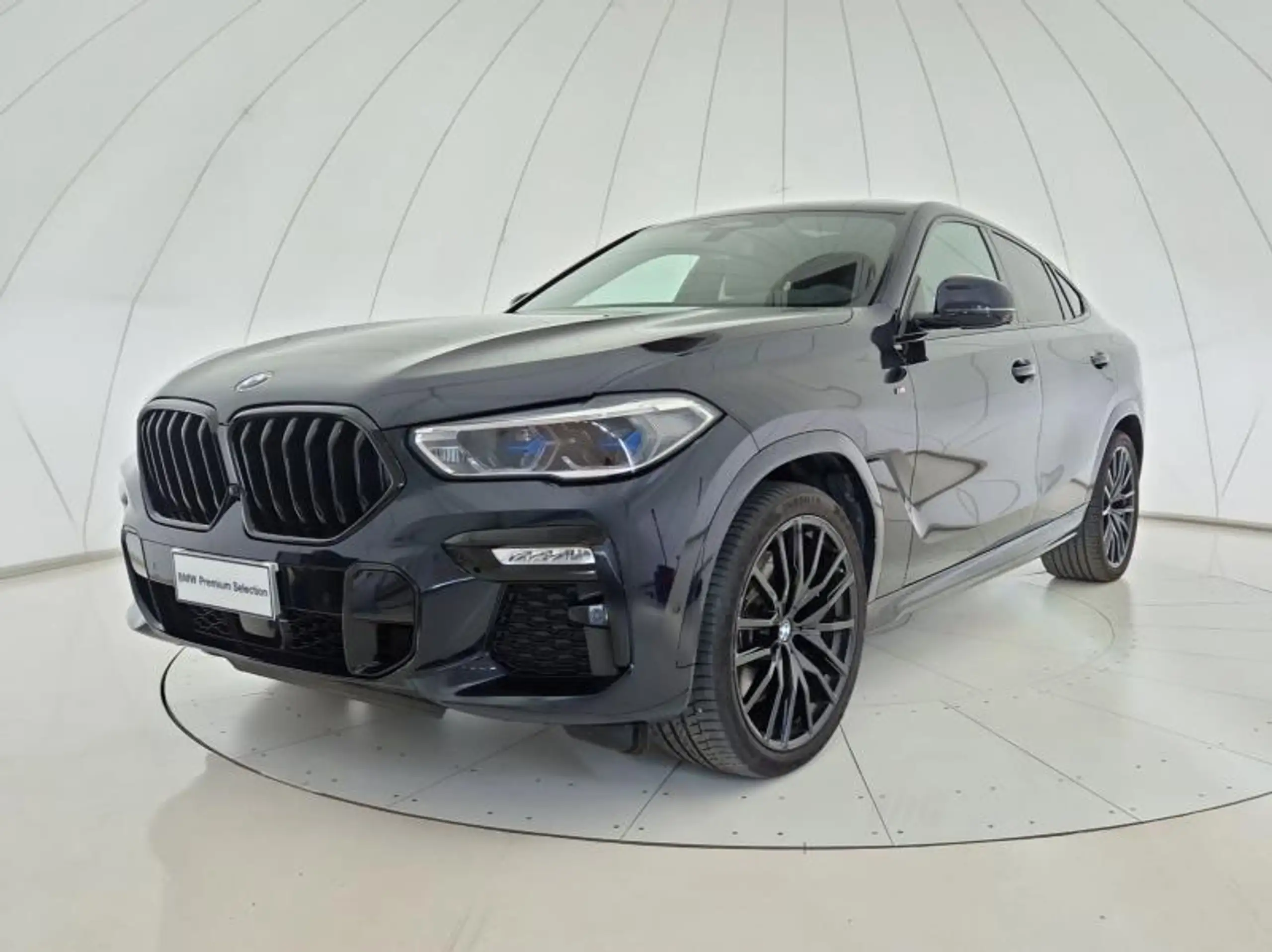 BMW - X6 M