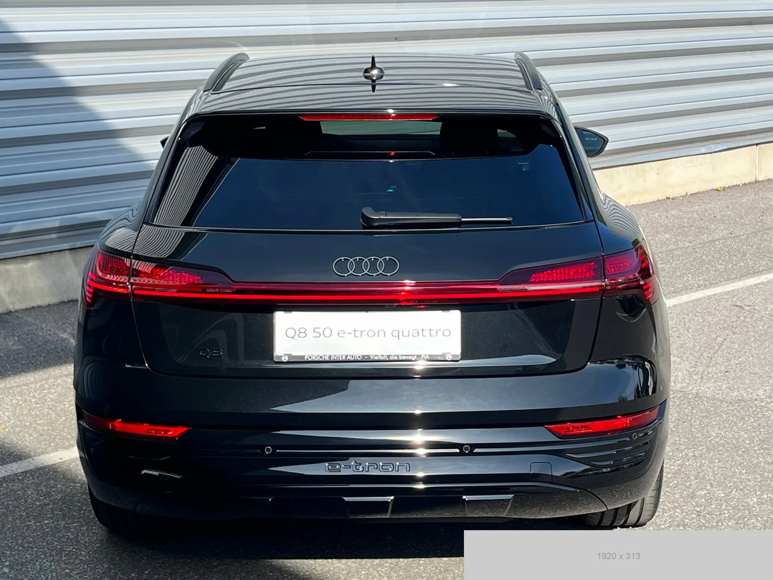 Audi - Q8