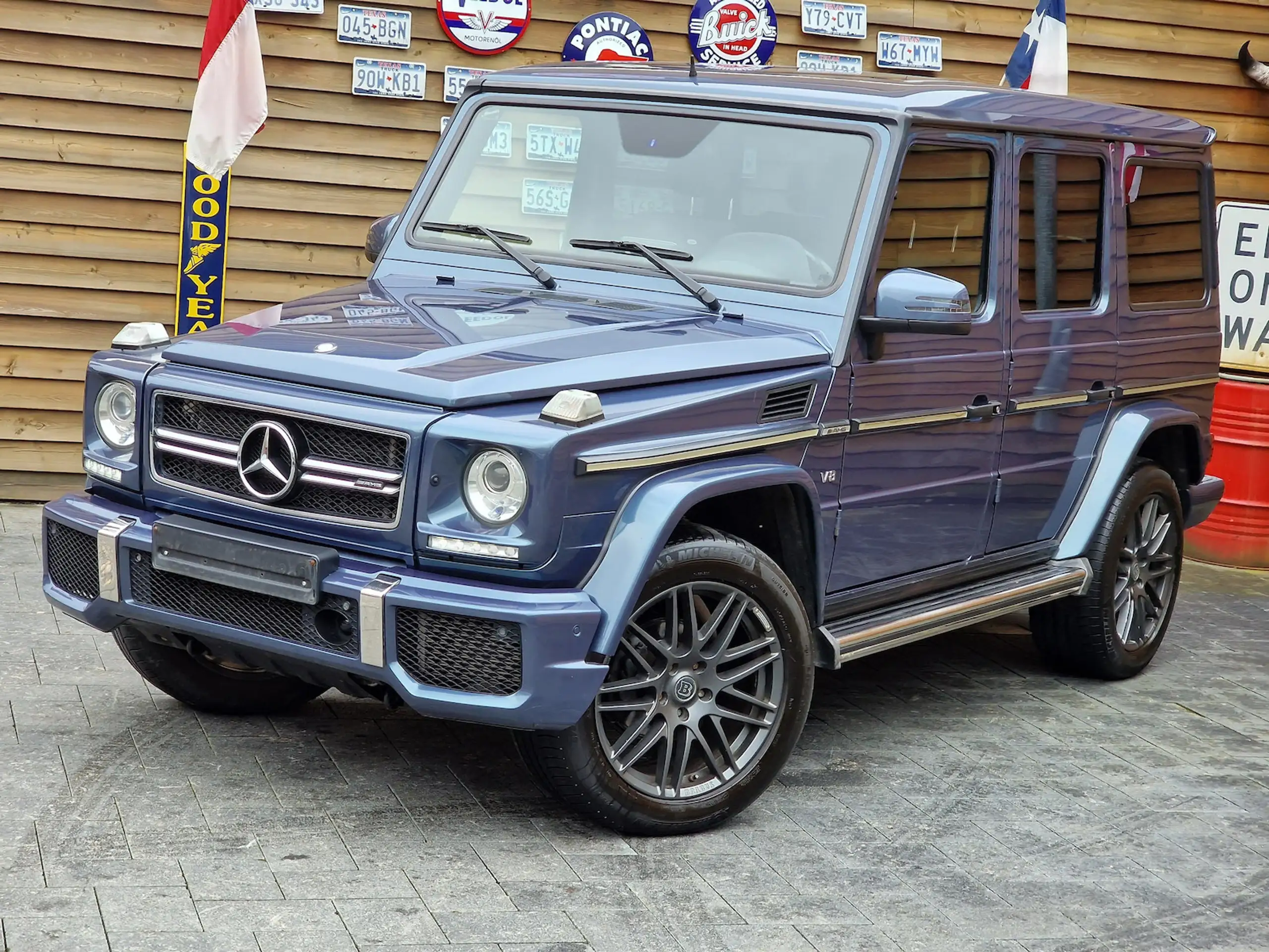 Mercedes-Benz - G 500