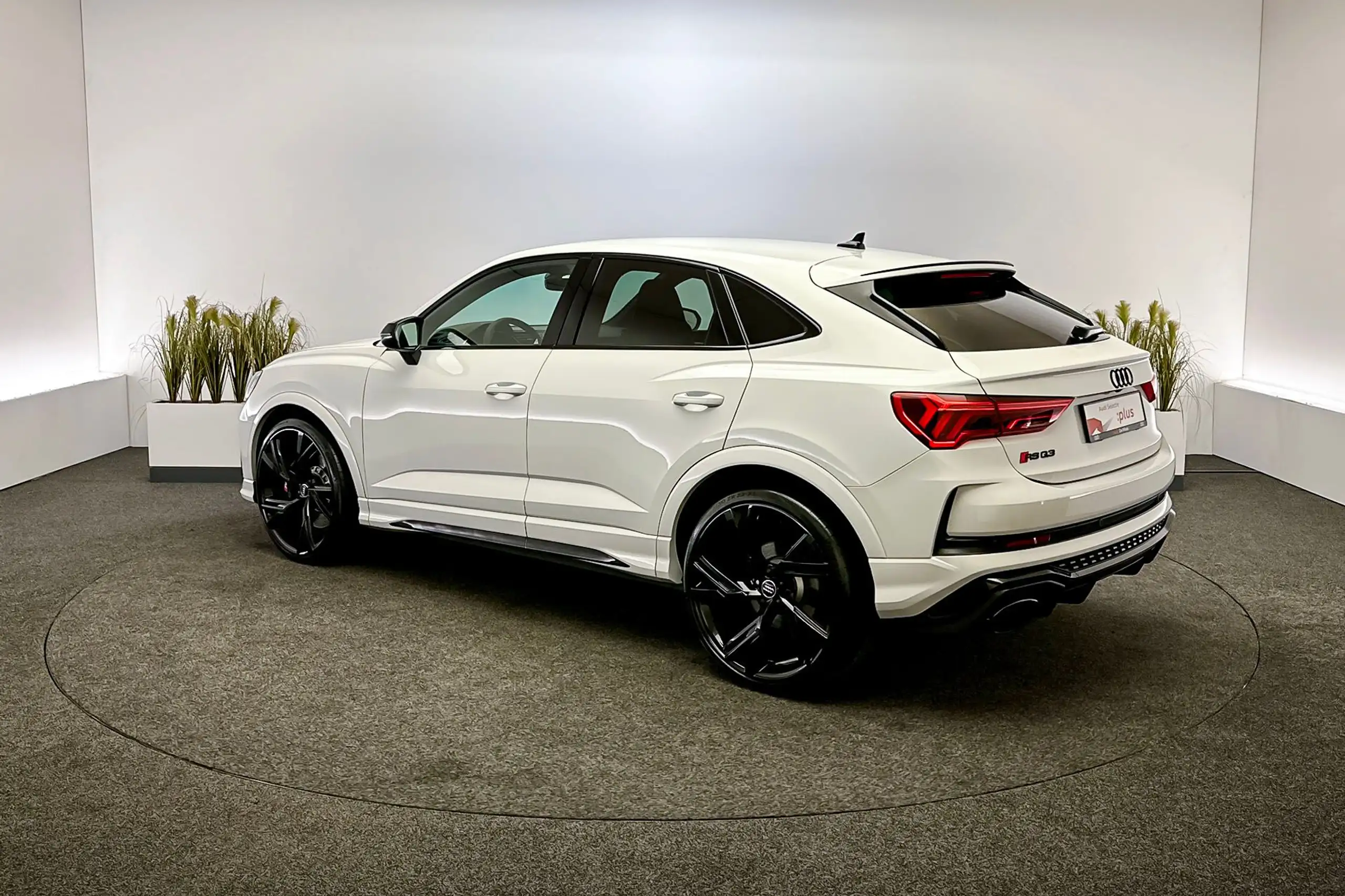 Audi - RS Q3