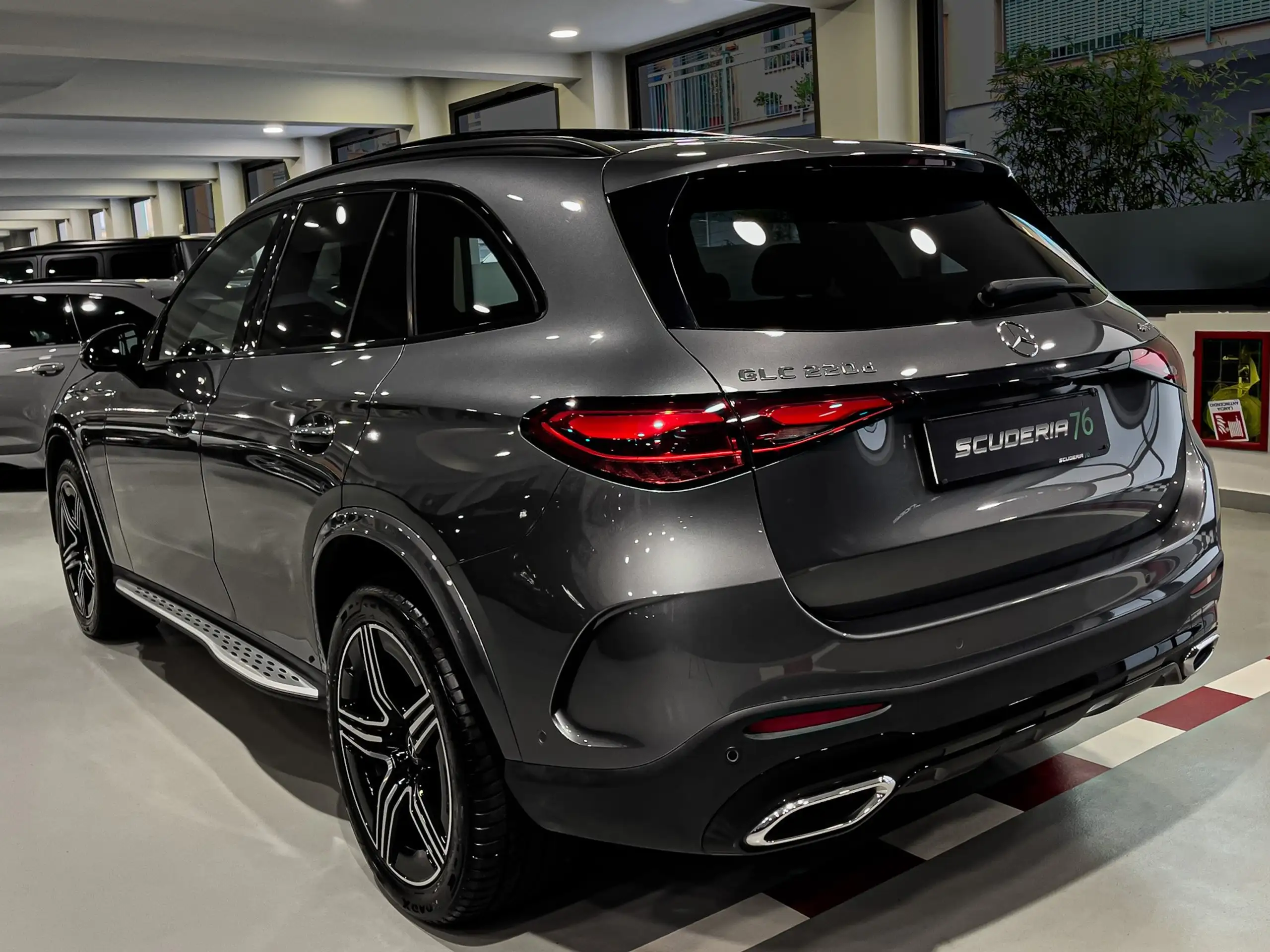 Mercedes-Benz - GLC 220