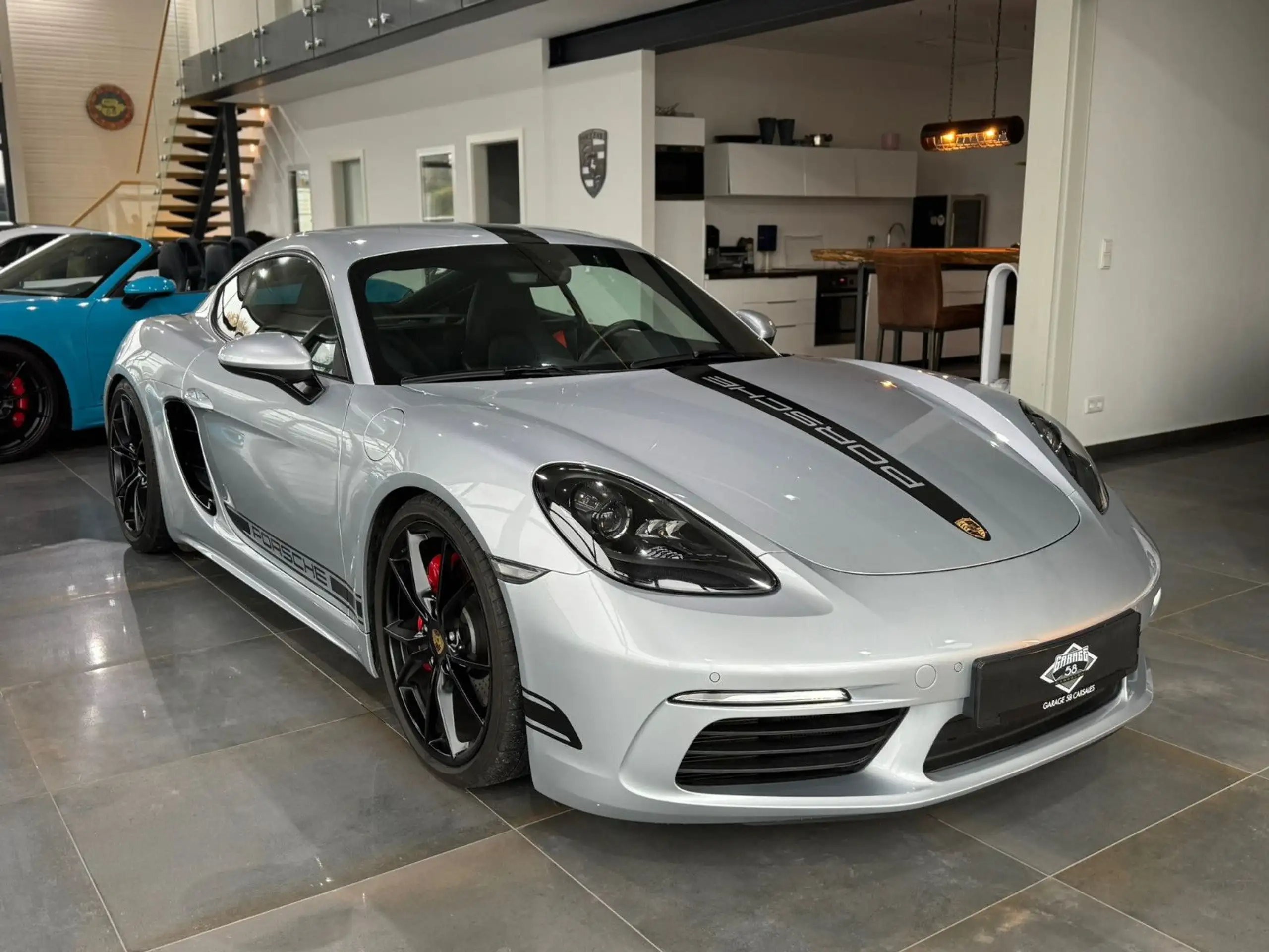 Porsche - Cayman