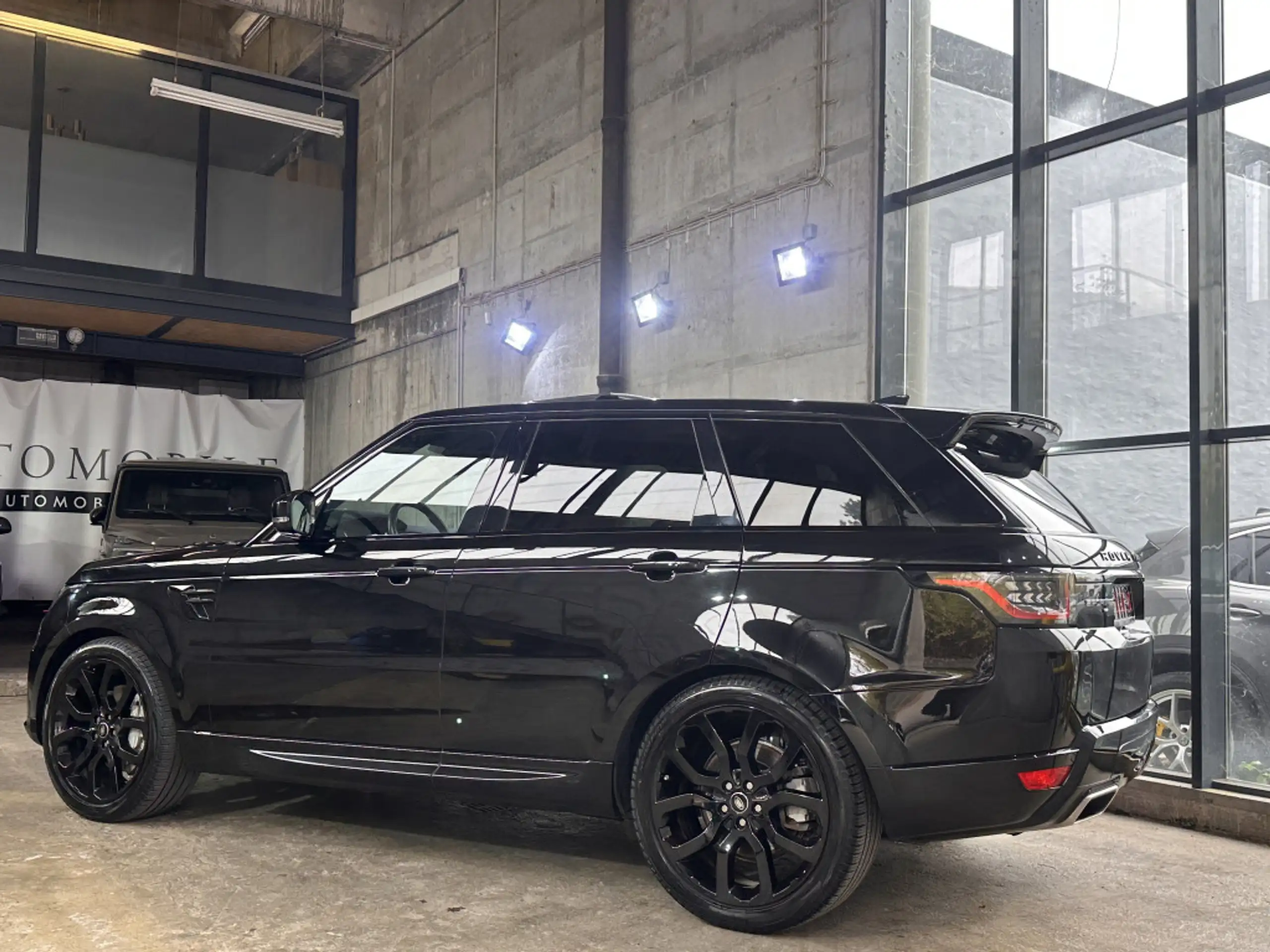 Land Rover - Range Rover Sport