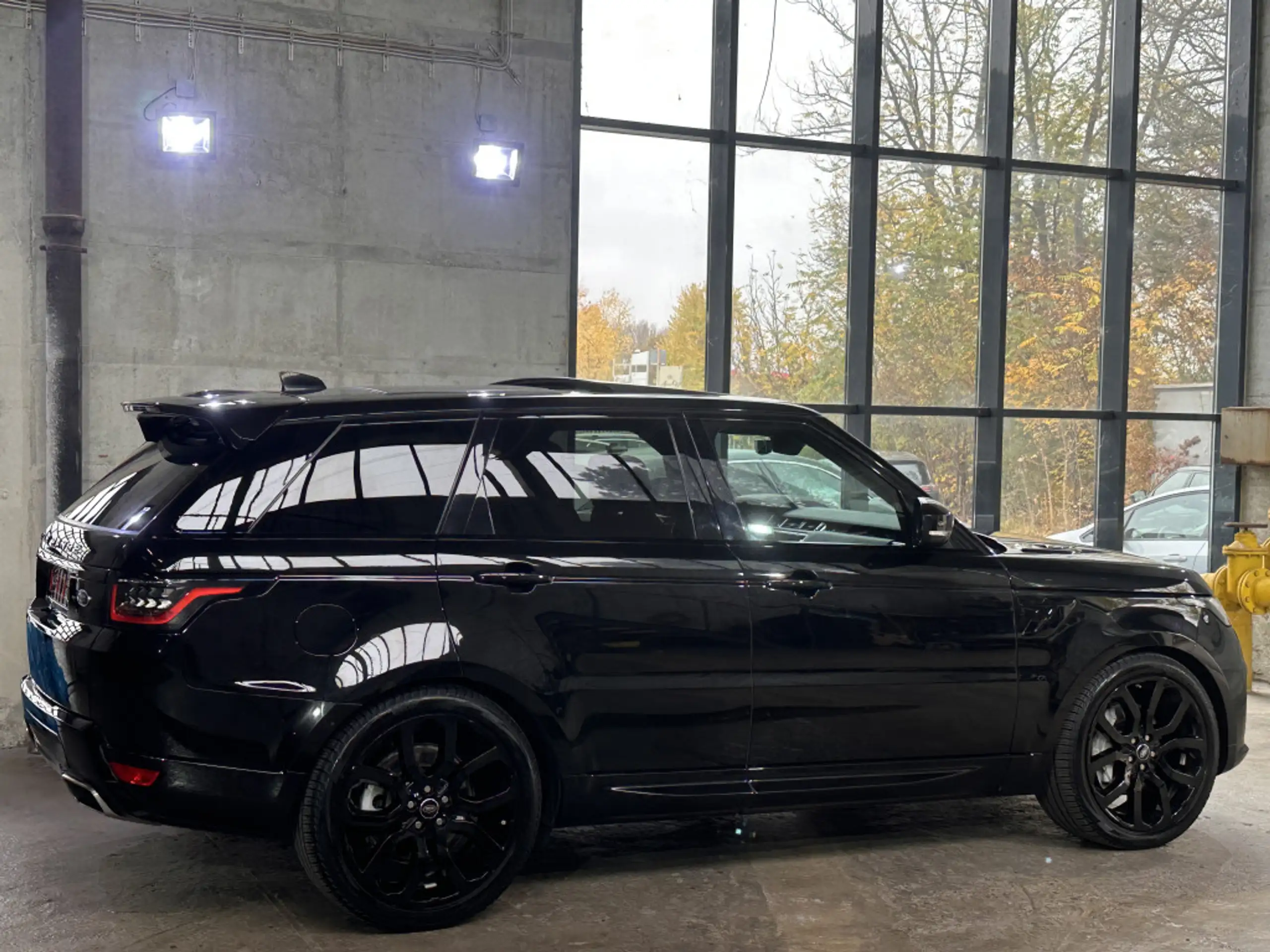 Land Rover - Range Rover Sport