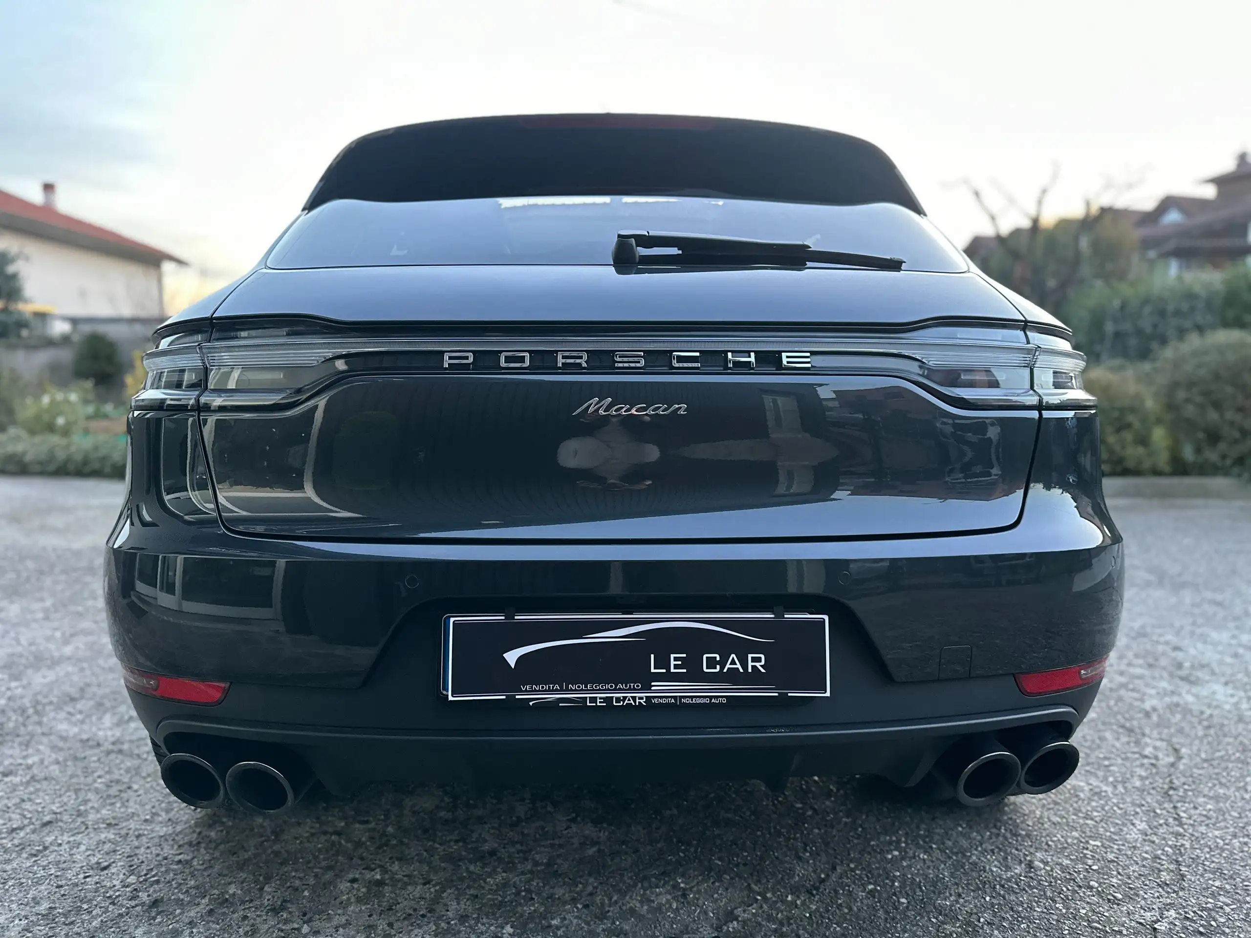 Porsche - Macan