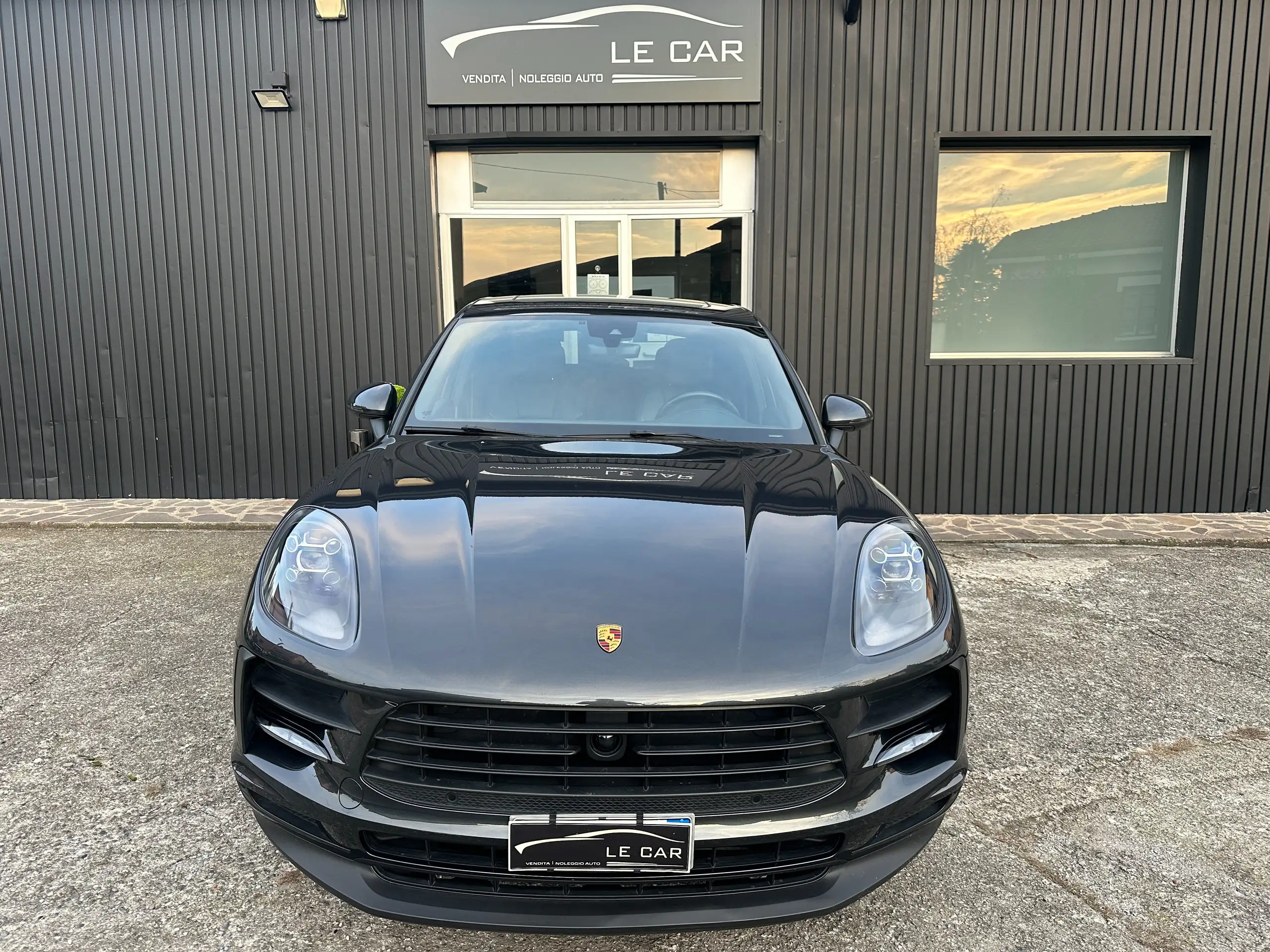 Porsche - Macan