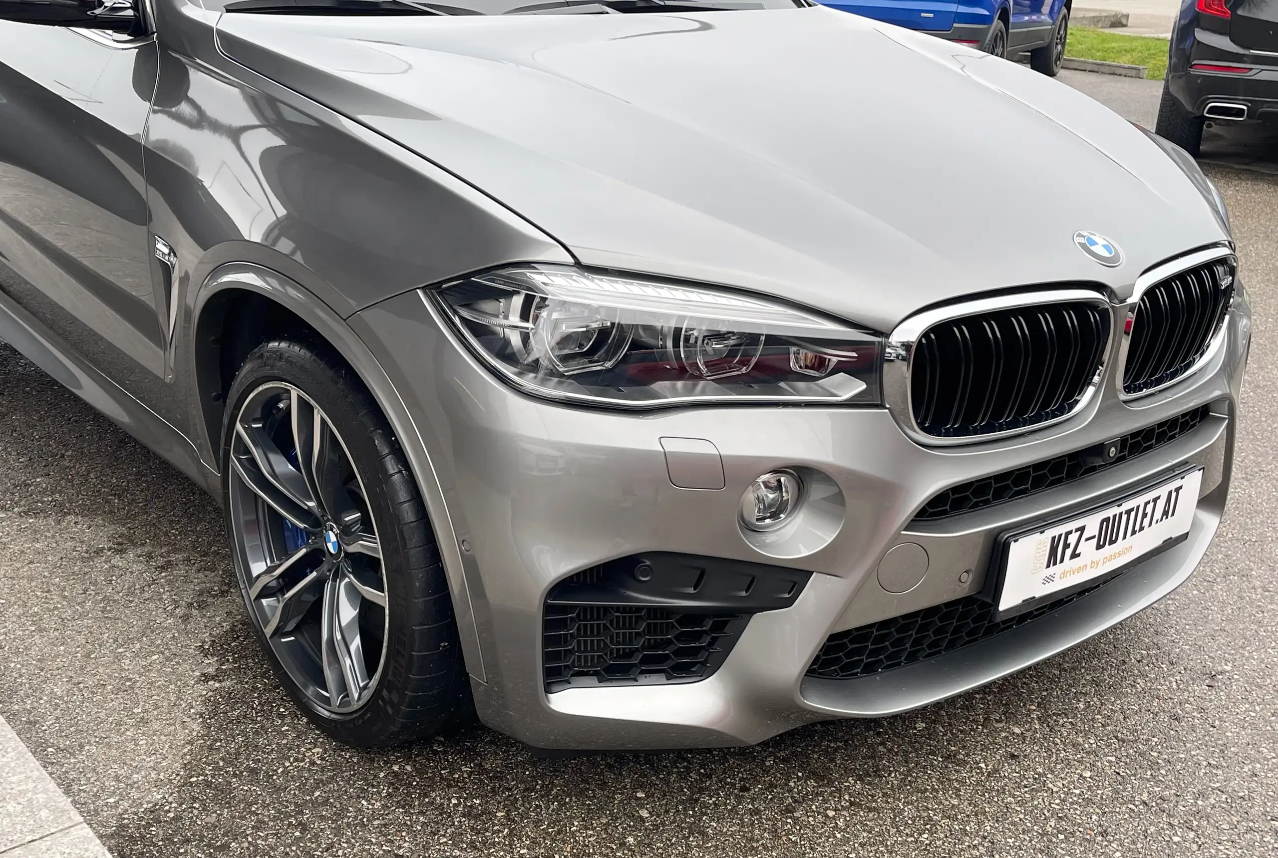 BMW - X5 M