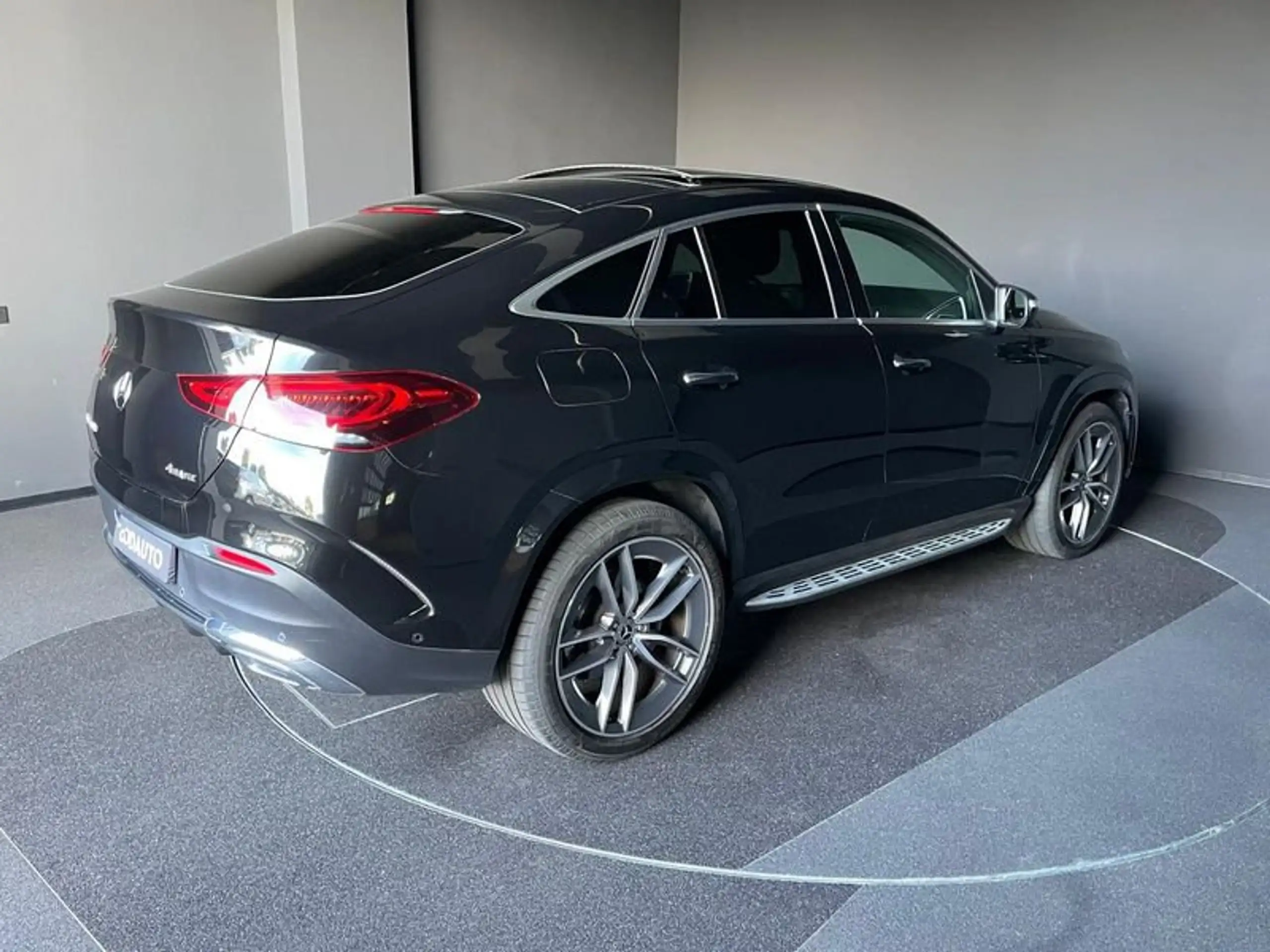 Mercedes-Benz - GLE 350