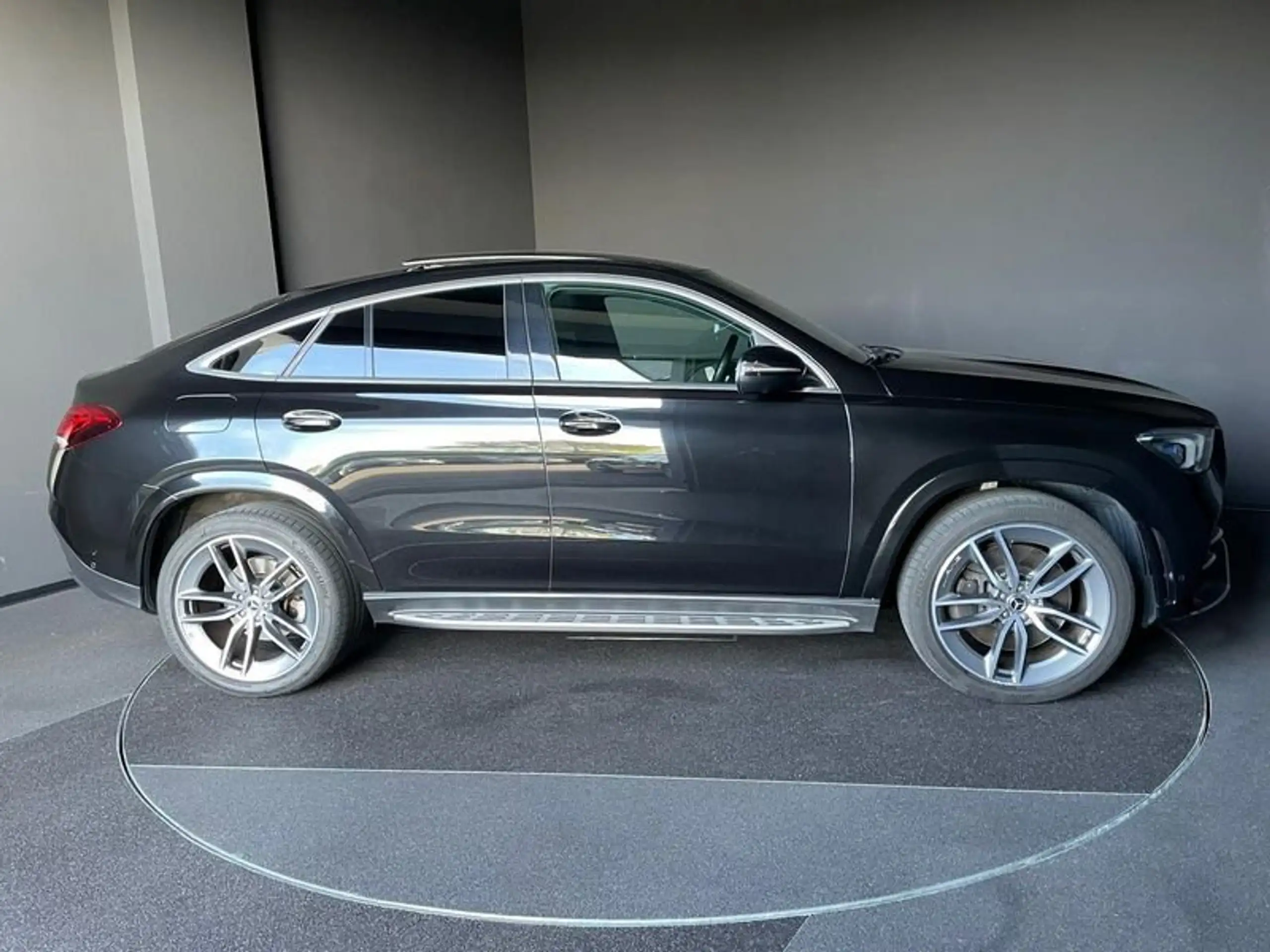 Mercedes-Benz - GLE 350