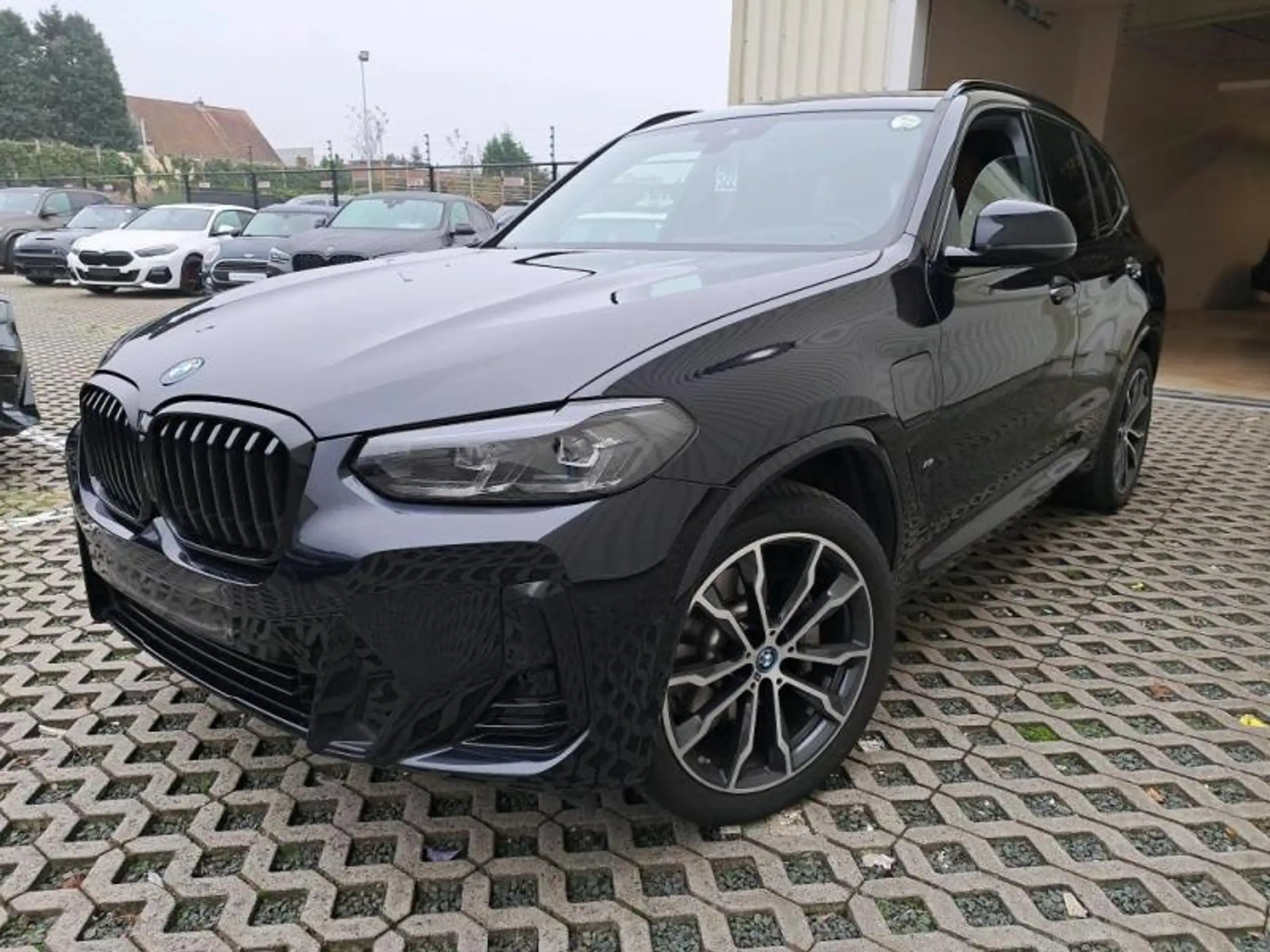 BMW - X3