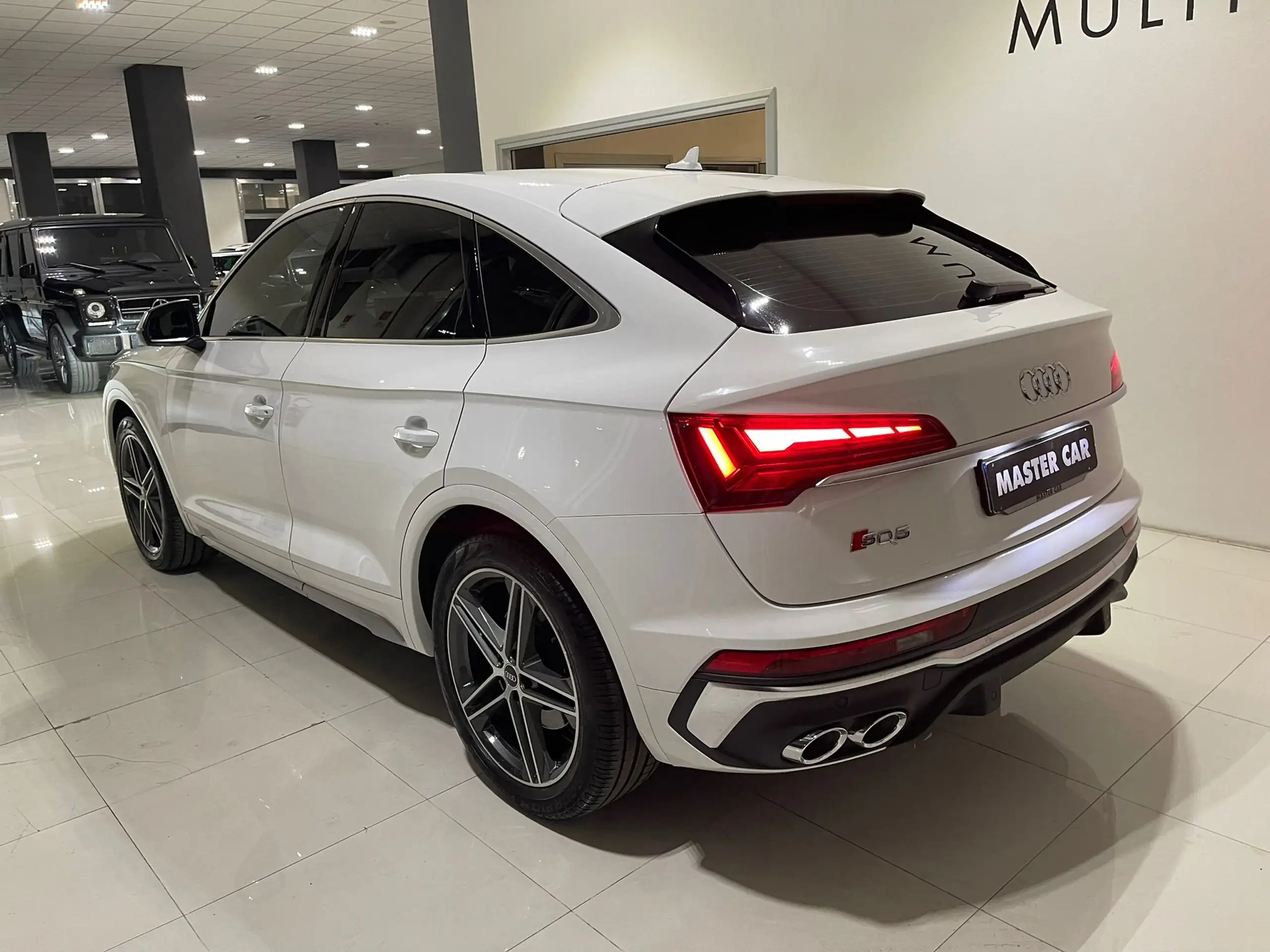 Audi - SQ5