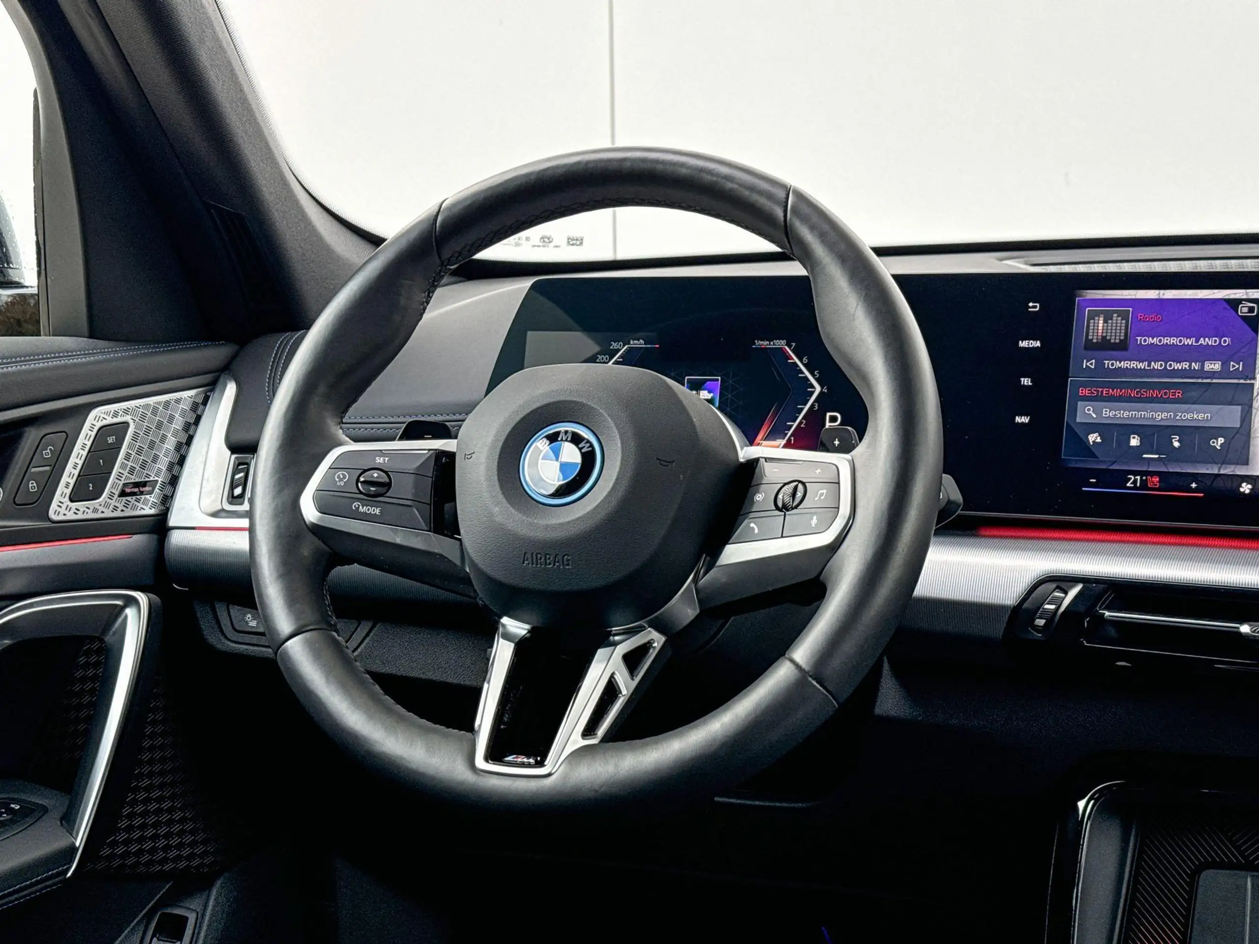 BMW - X1