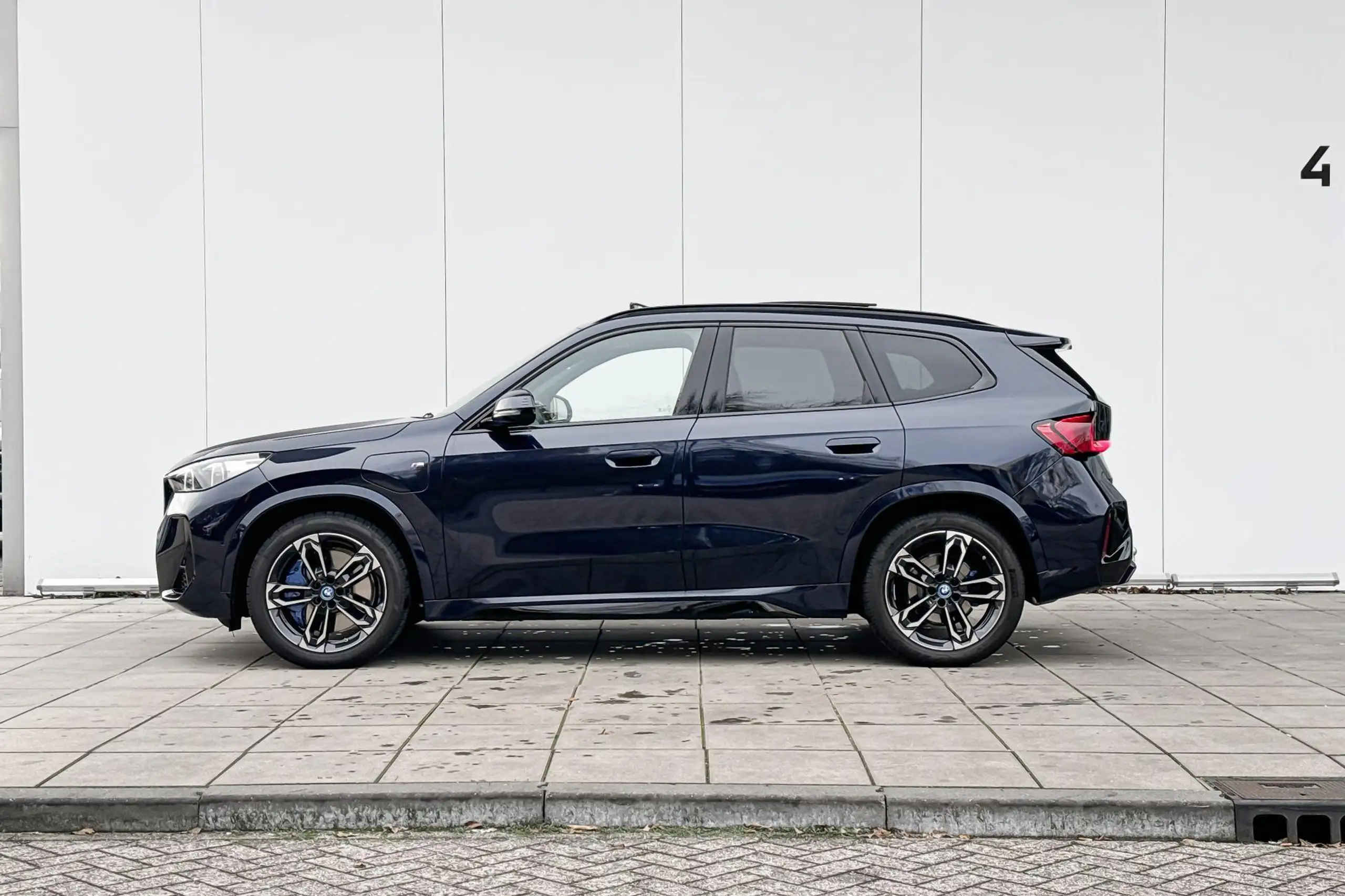 BMW - X1