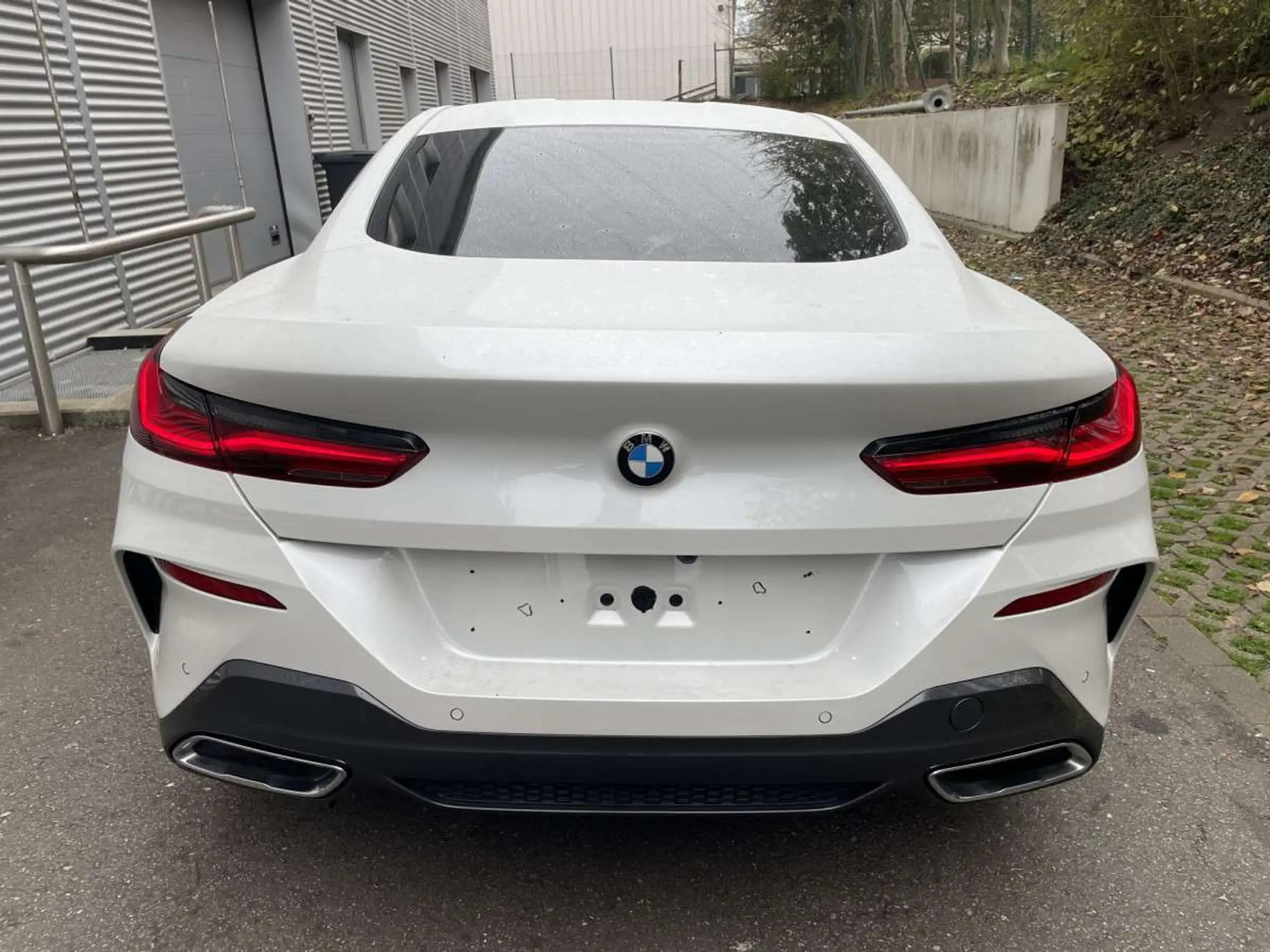 BMW - 840