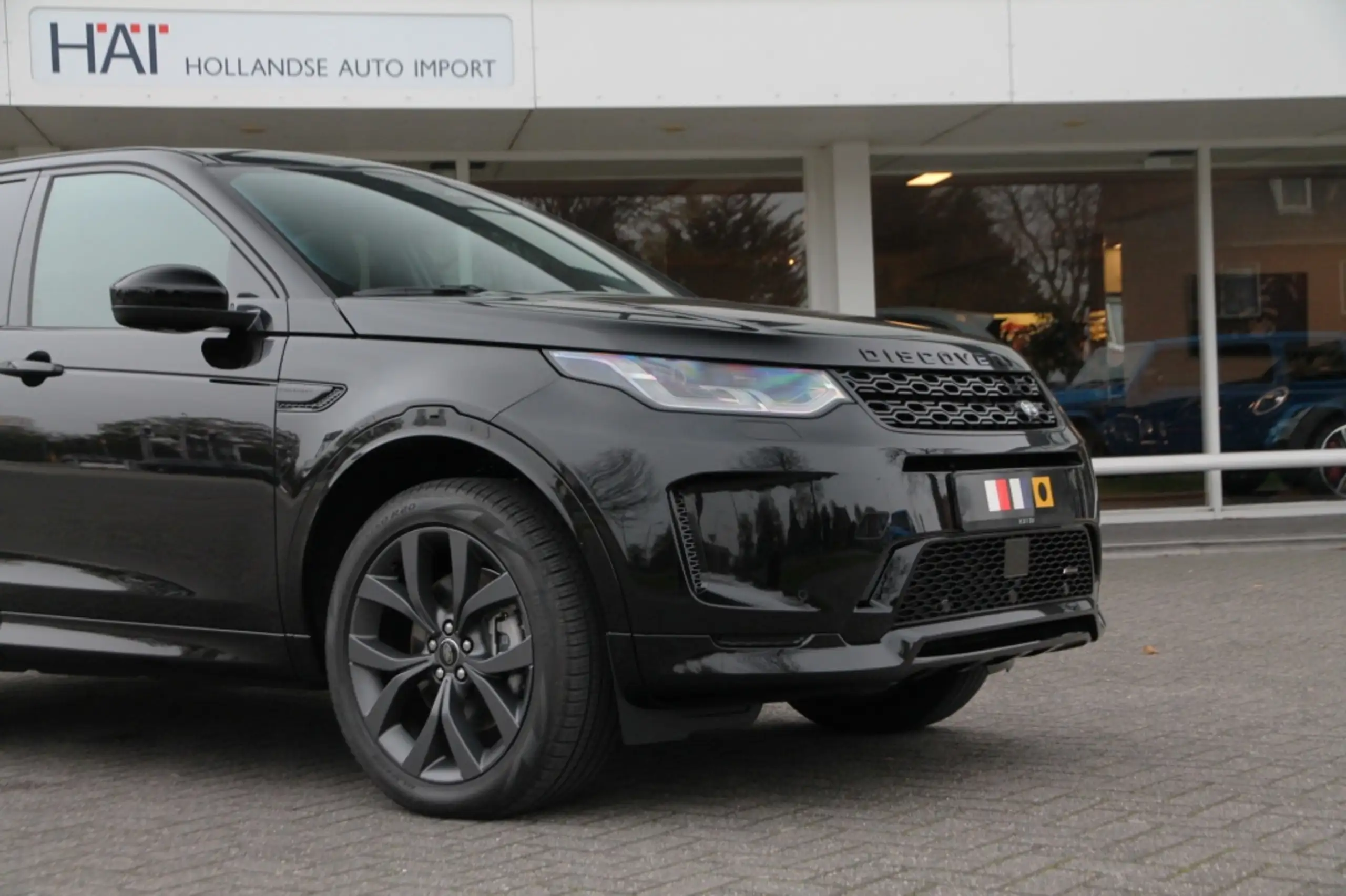 Land Rover - Discovery Sport