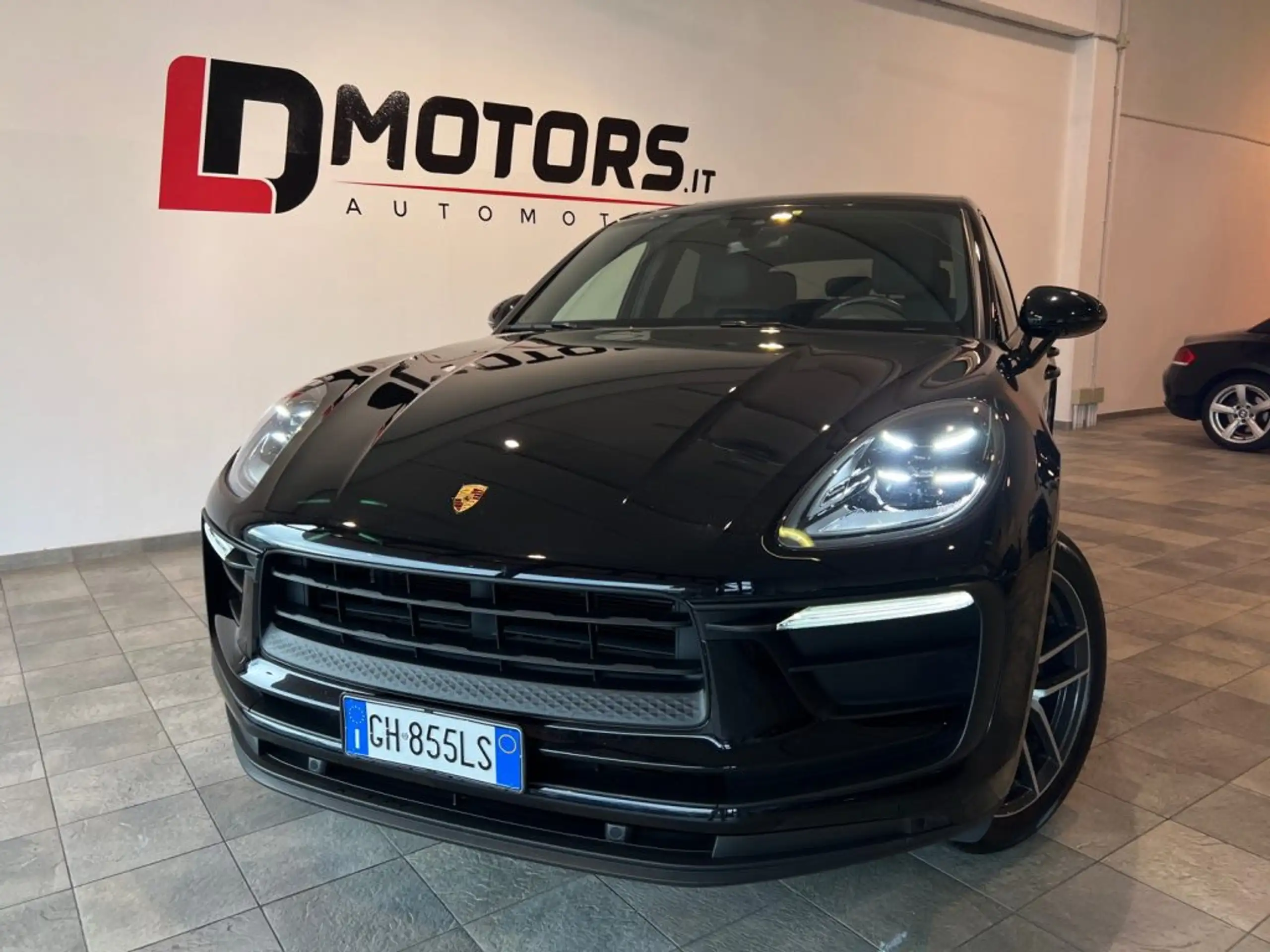 Porsche - Macan