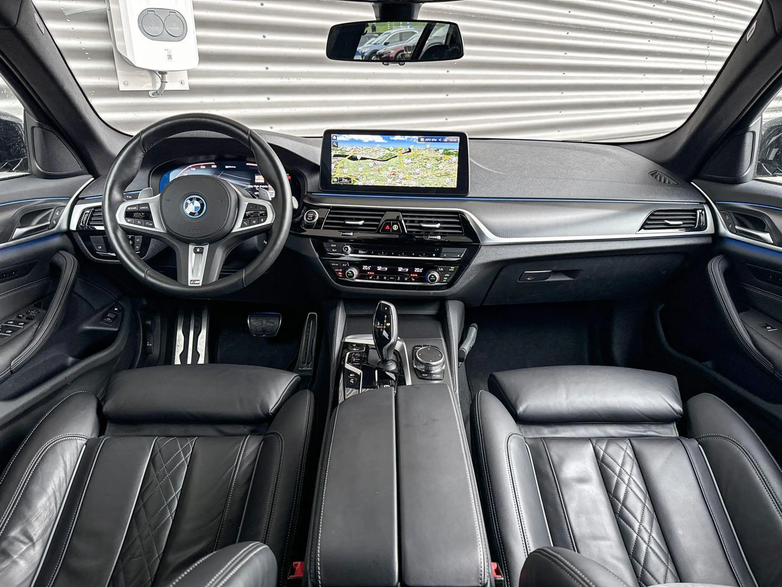 BMW - 530