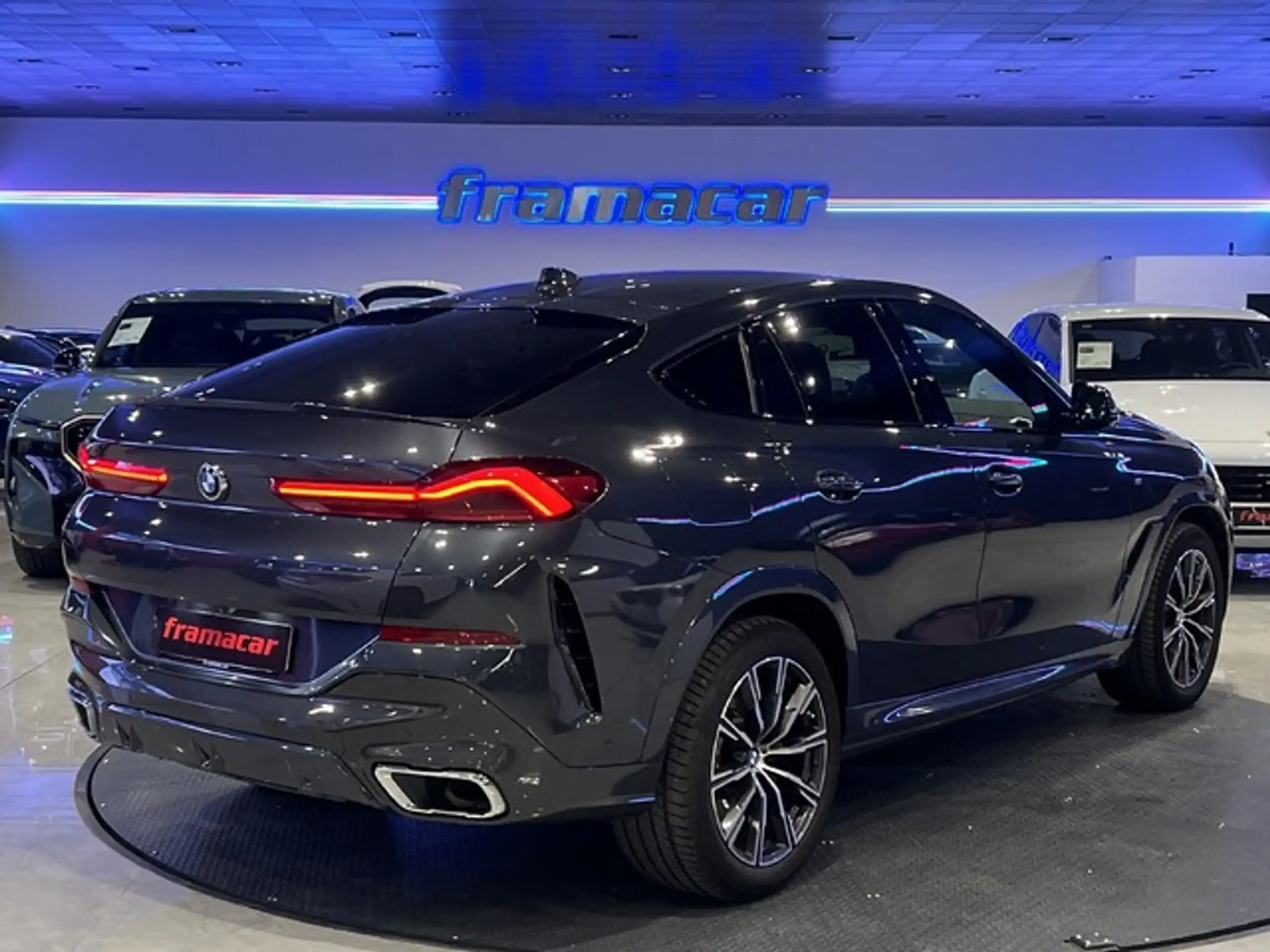 BMW - X6