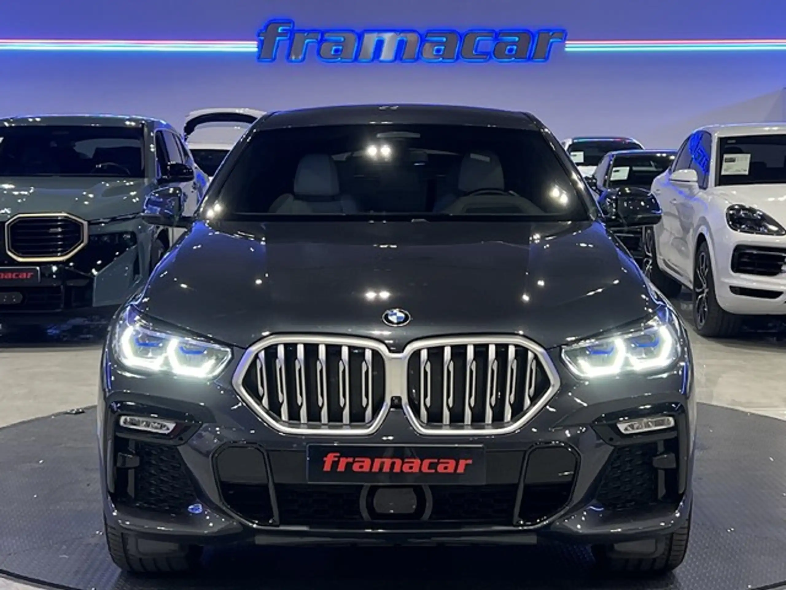 BMW - X6