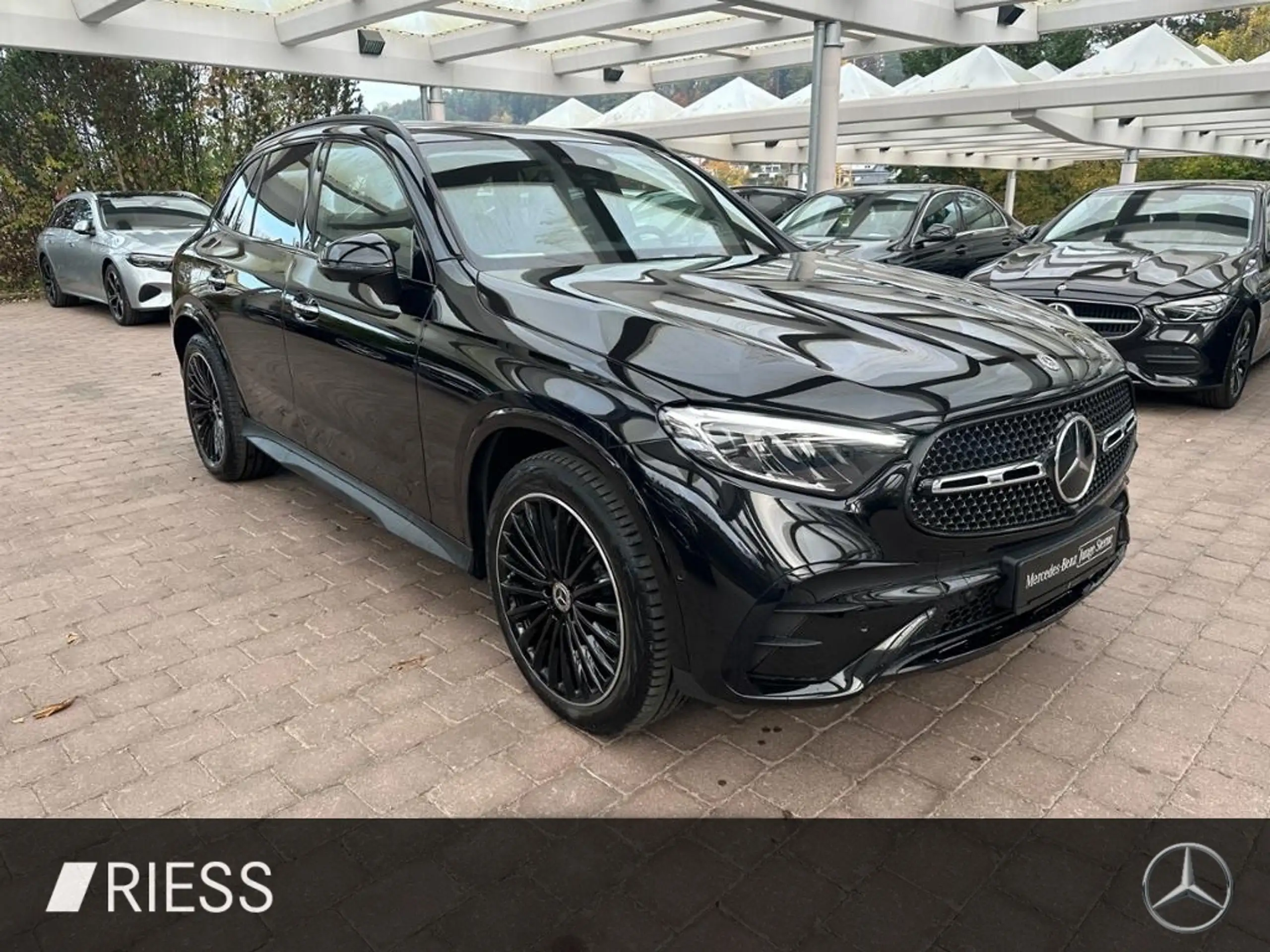 Mercedes-Benz - GLC 220