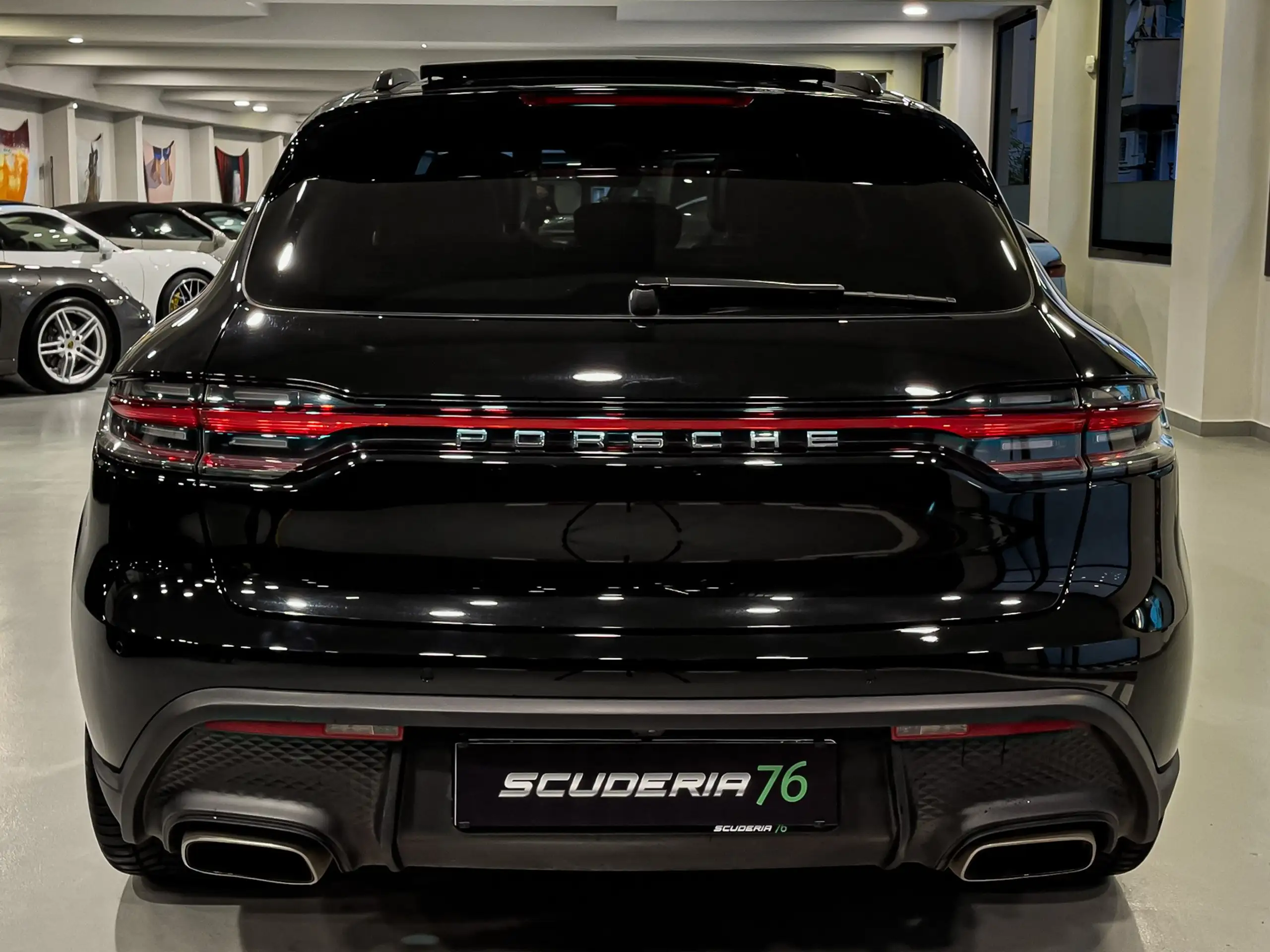 Porsche - Macan