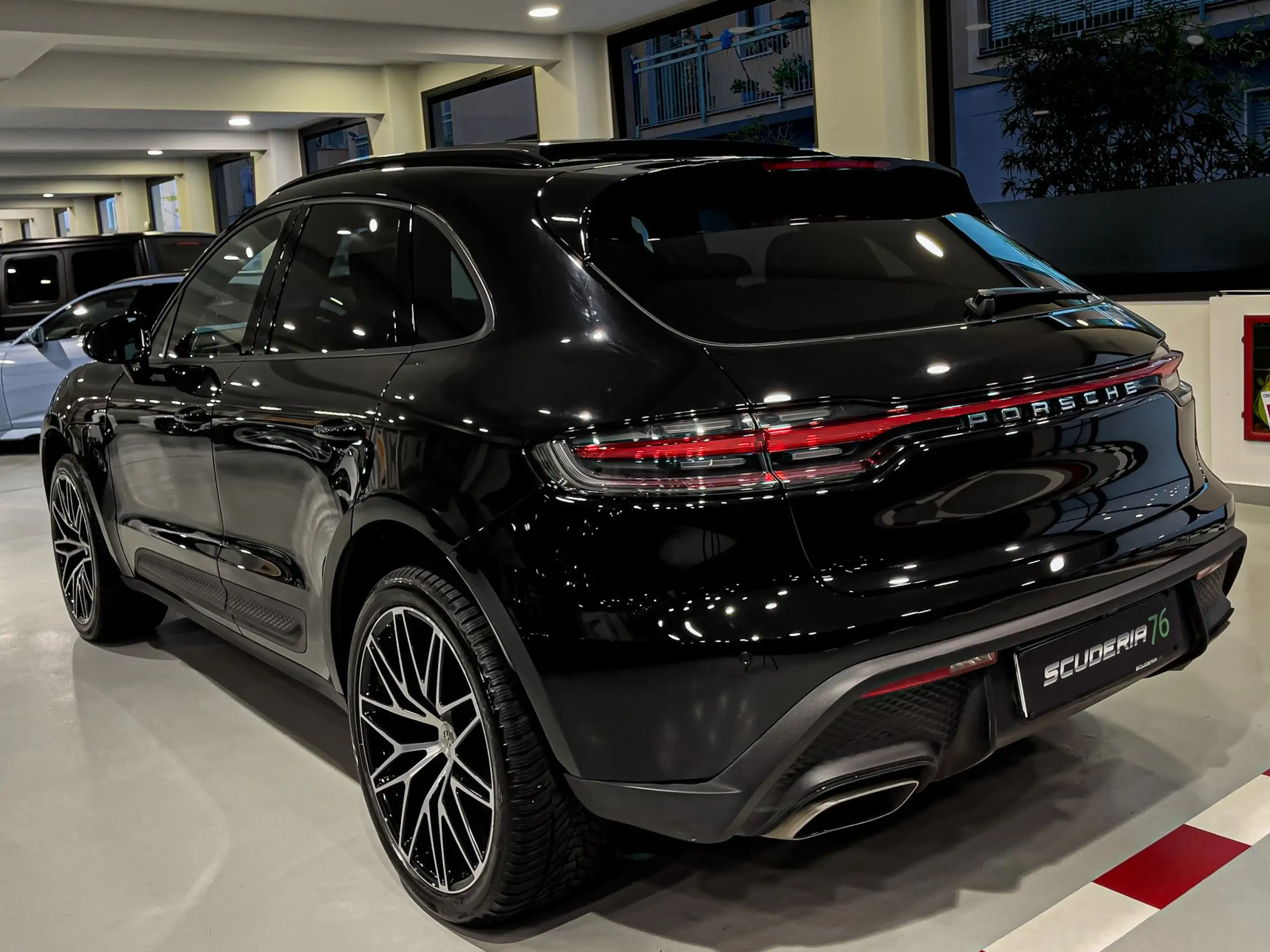 Porsche - Macan