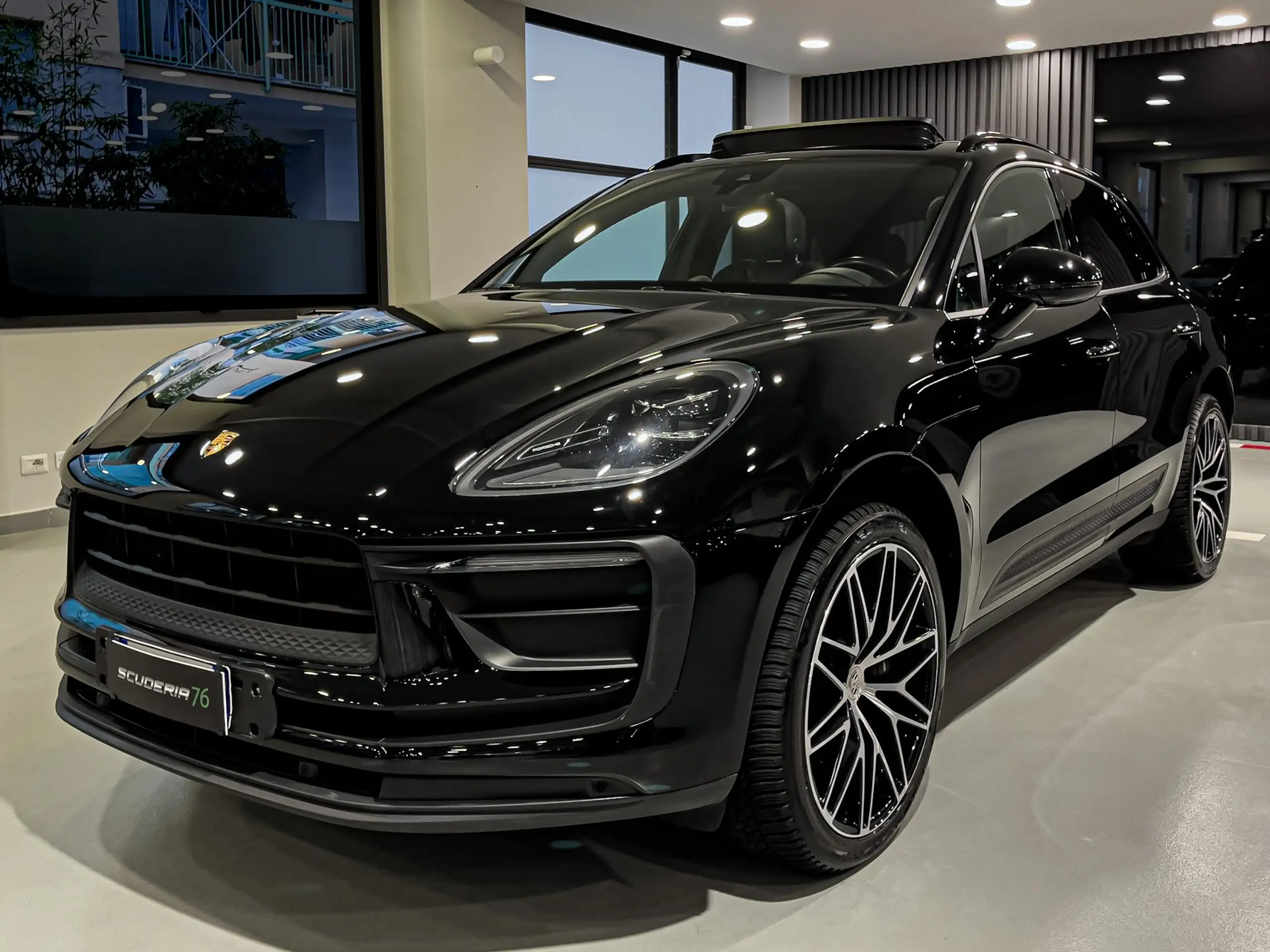 Porsche - Macan