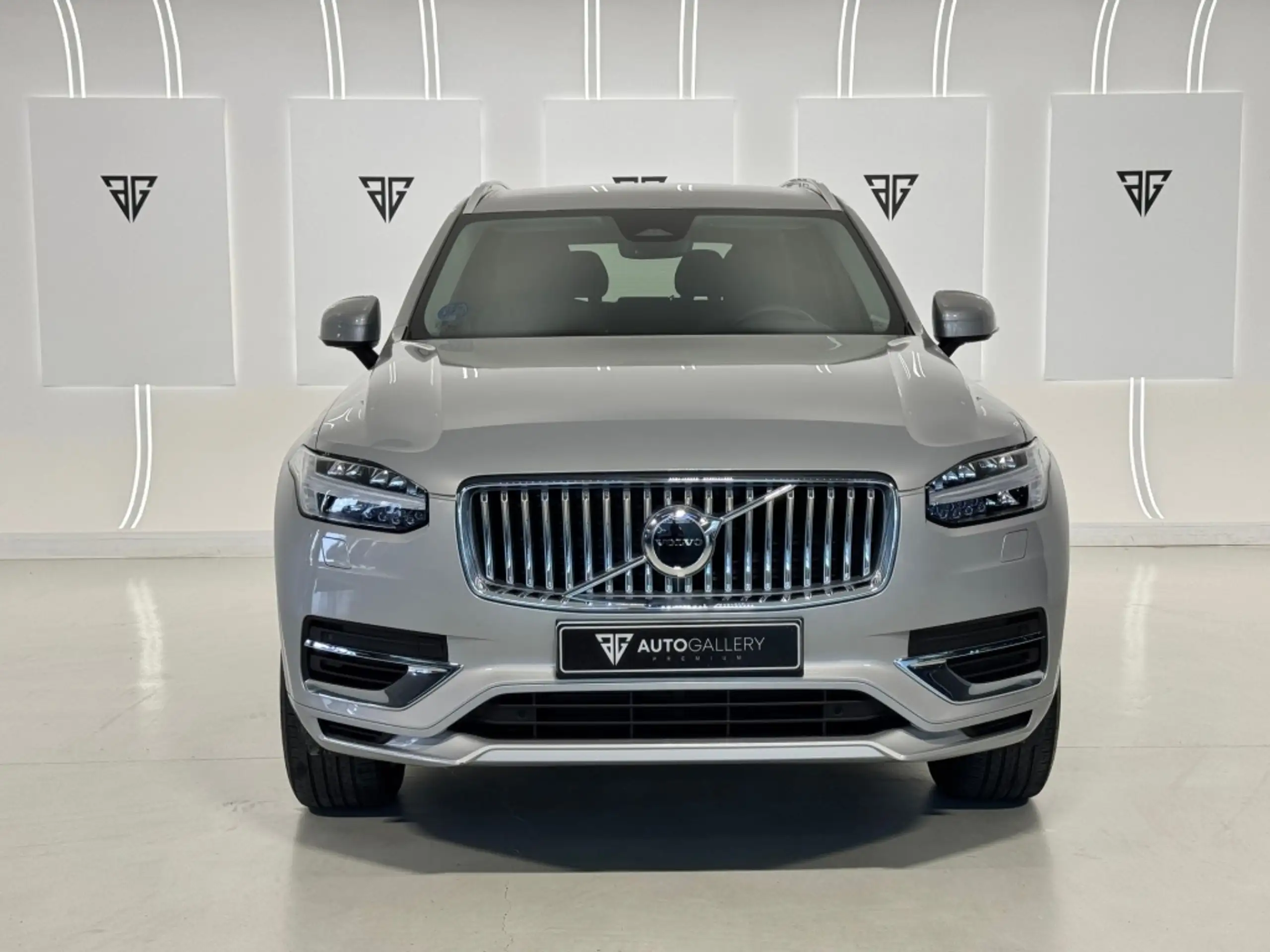 Volvo - XC90