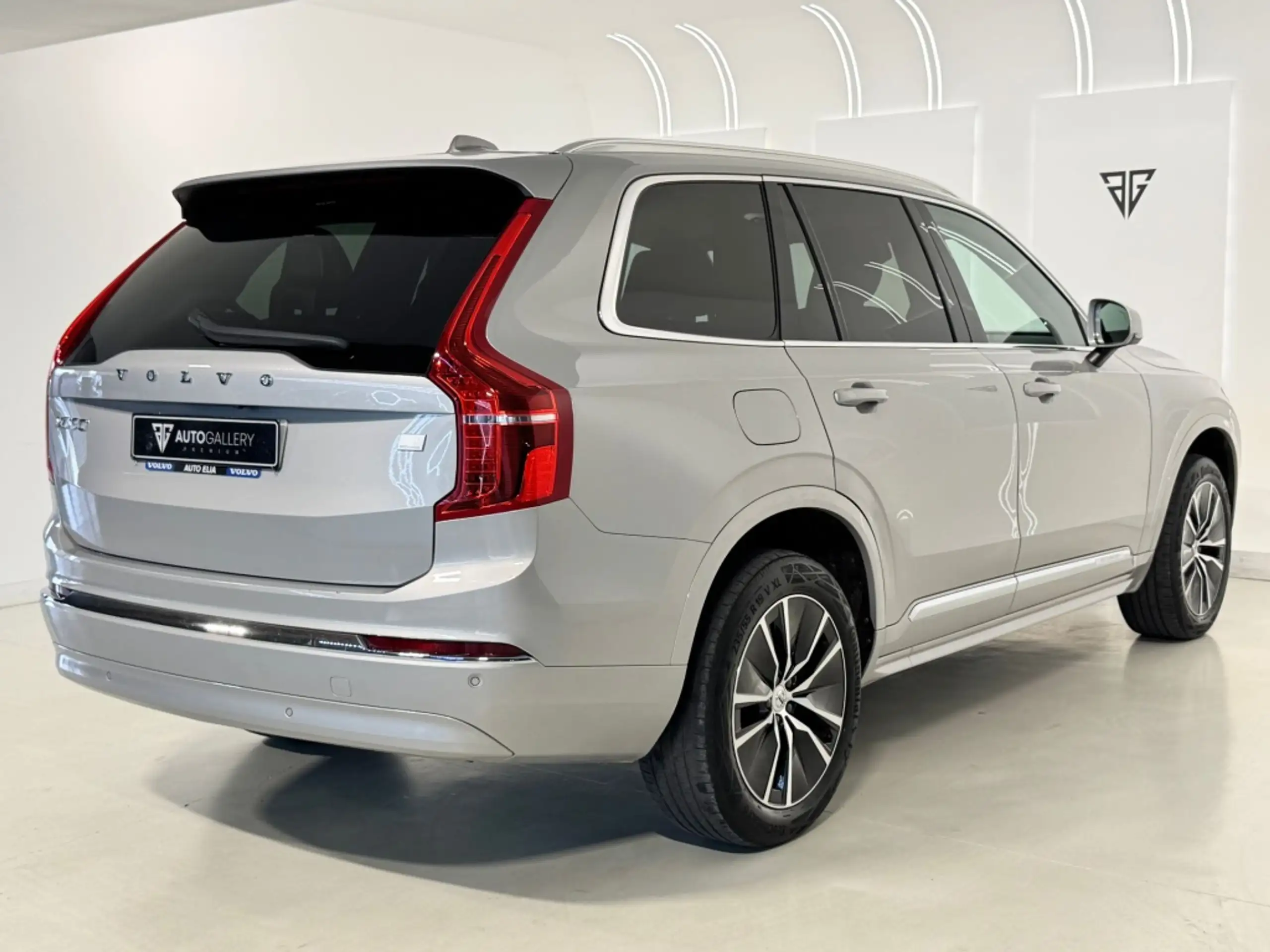 Volvo - XC90