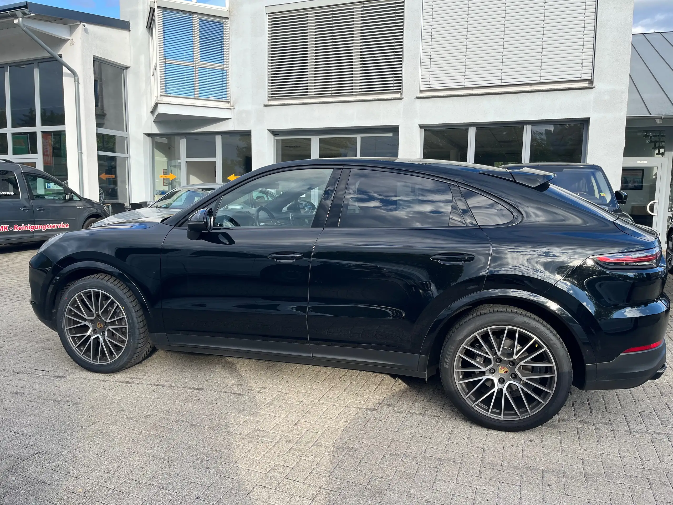 Porsche - Cayenne