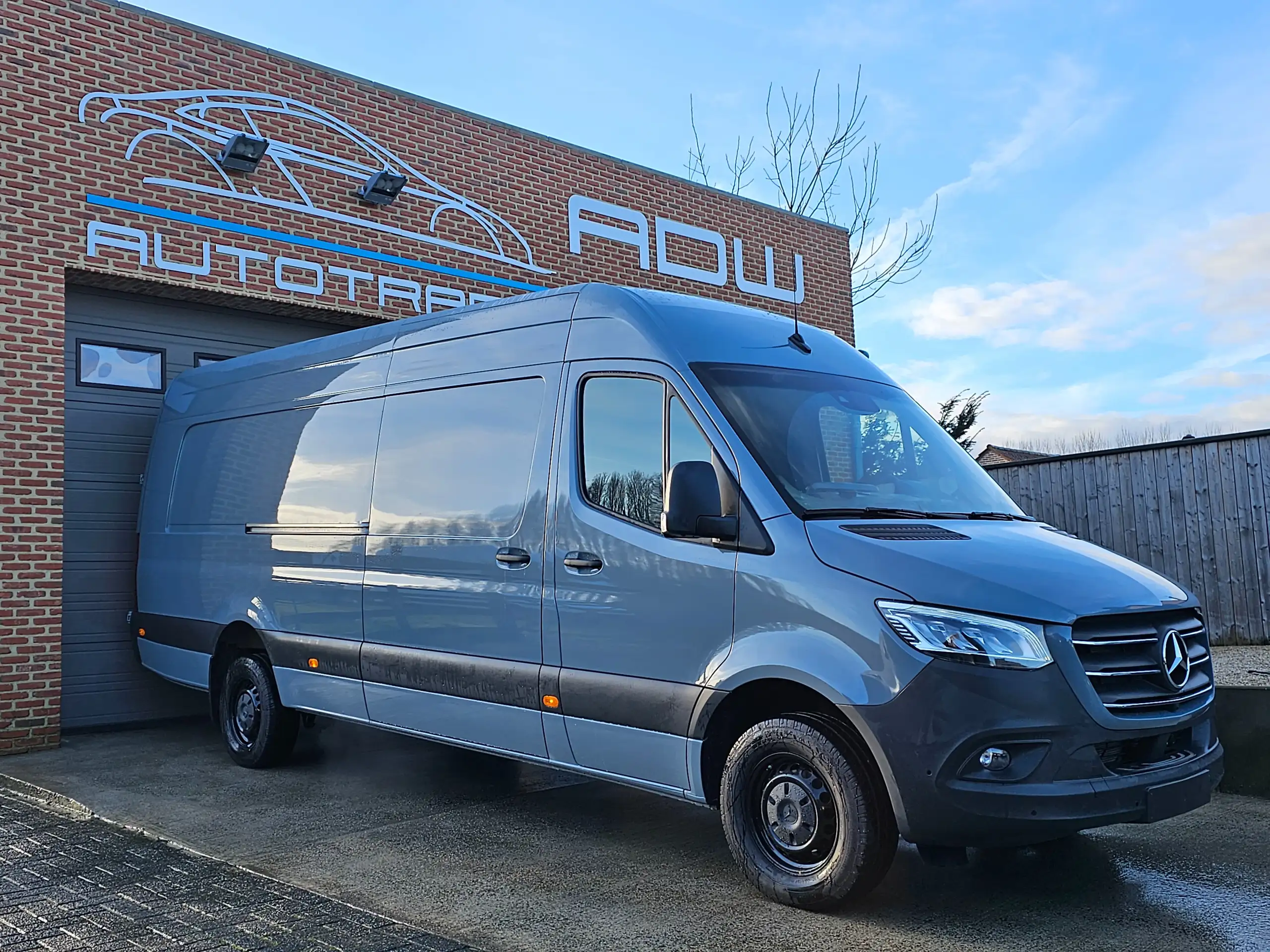 Mercedes-Benz - Sprinter