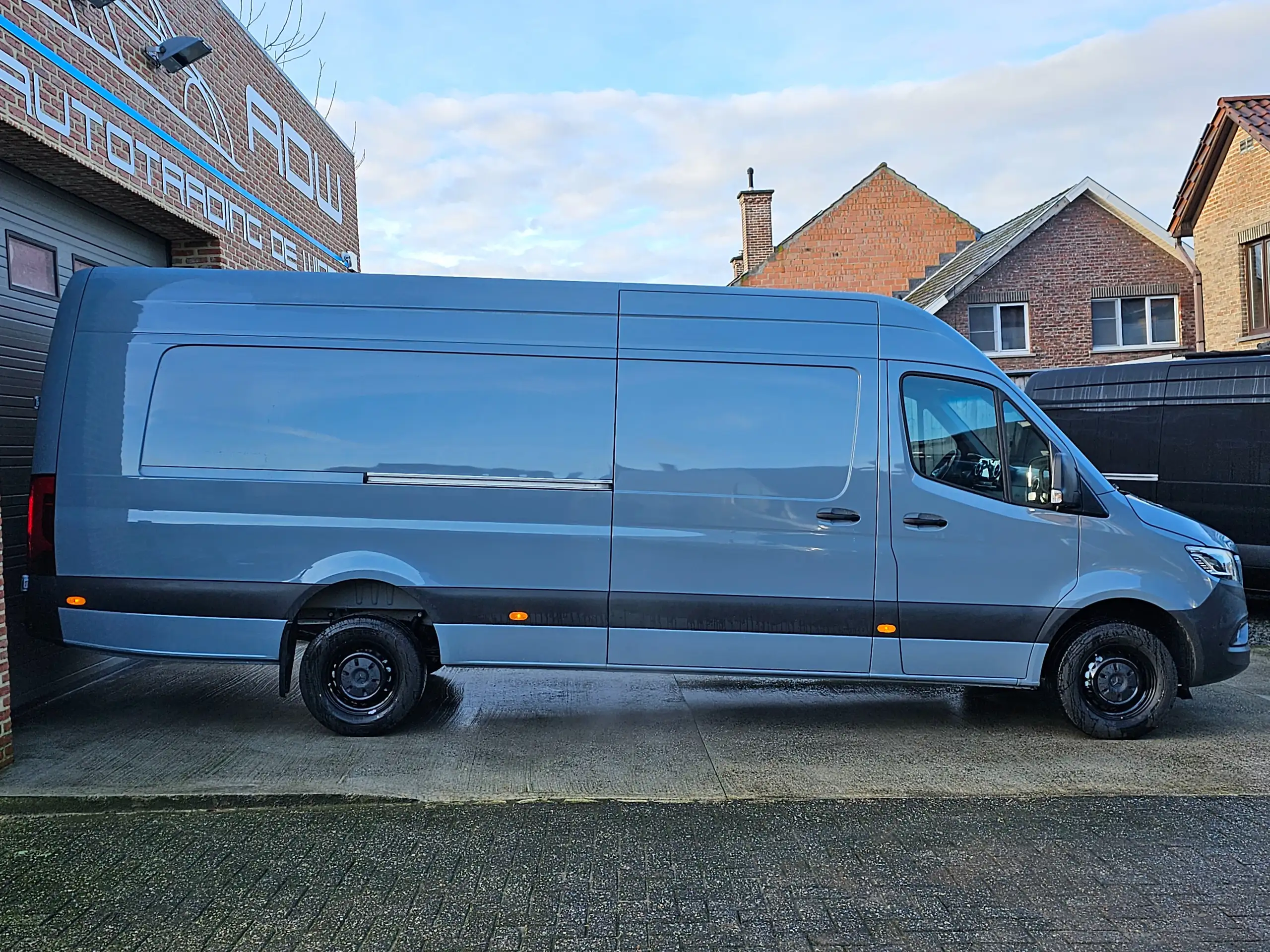 Mercedes-Benz - Sprinter