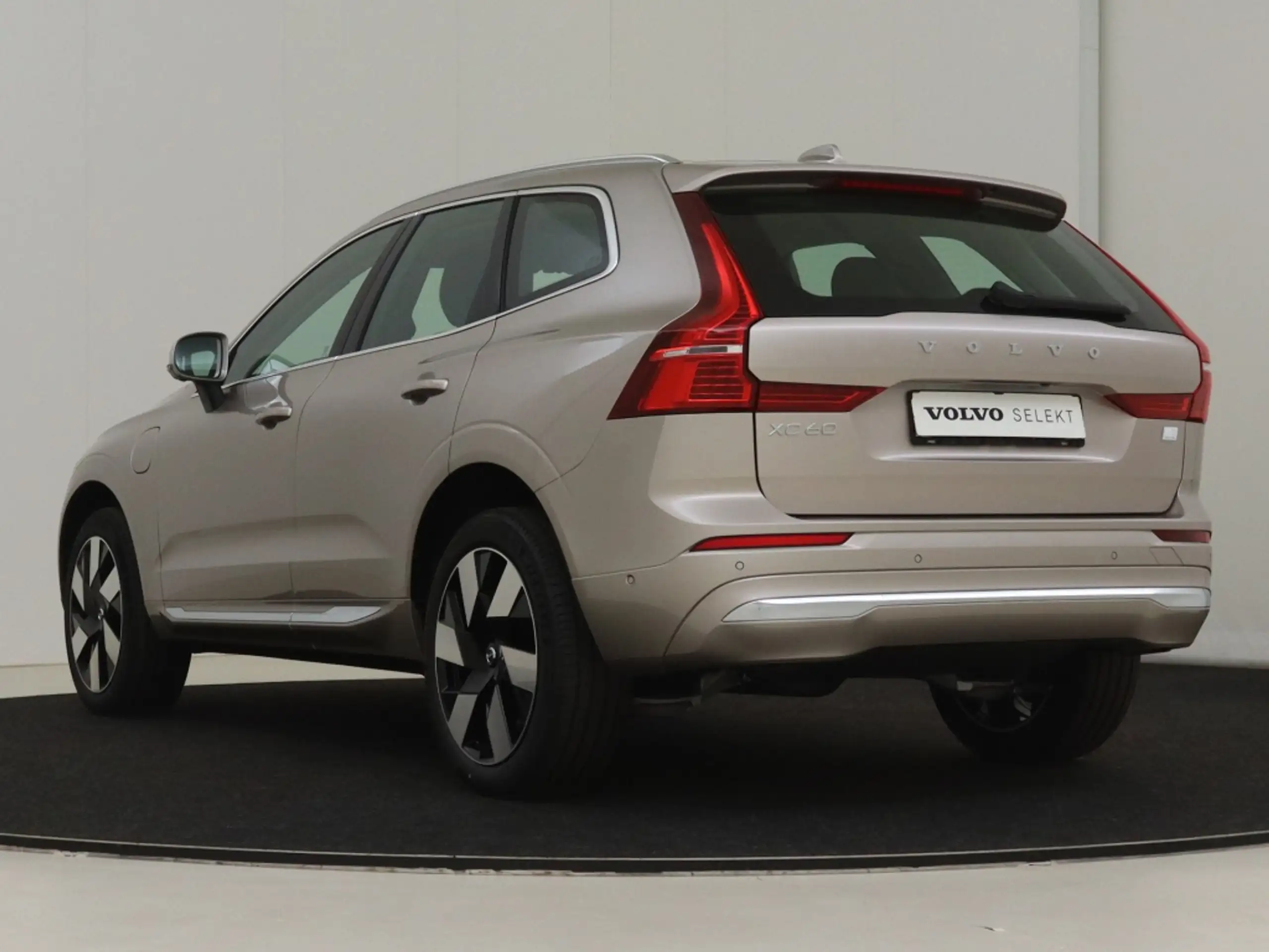 Volvo - XC60